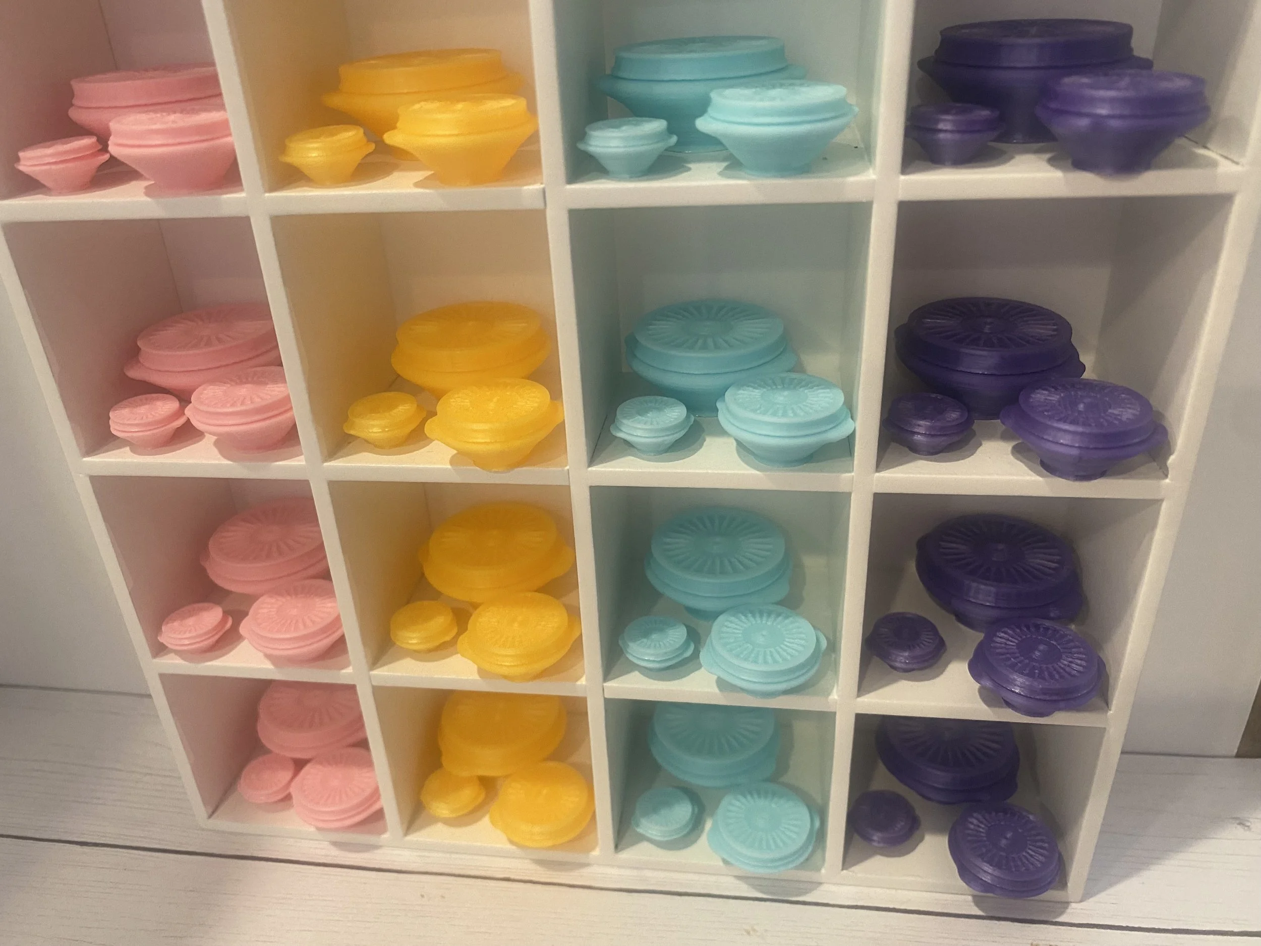 Miniature Tupperware, Assorted Colors, Pink, Purple, Yellow, Blue, 1:12