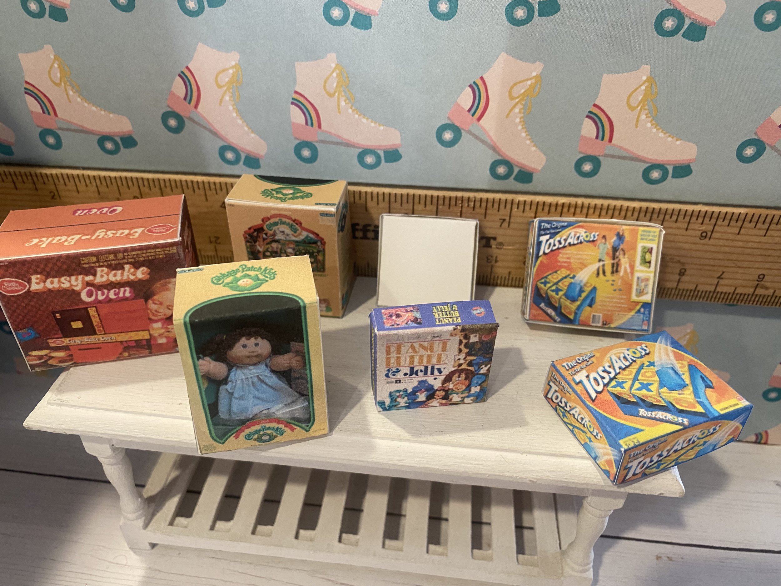 Miniature Cabbage Patch Kid, Toss, Across, Peanut Butter & Jelly Game Box, Easy Bake Oven Box, 1:12