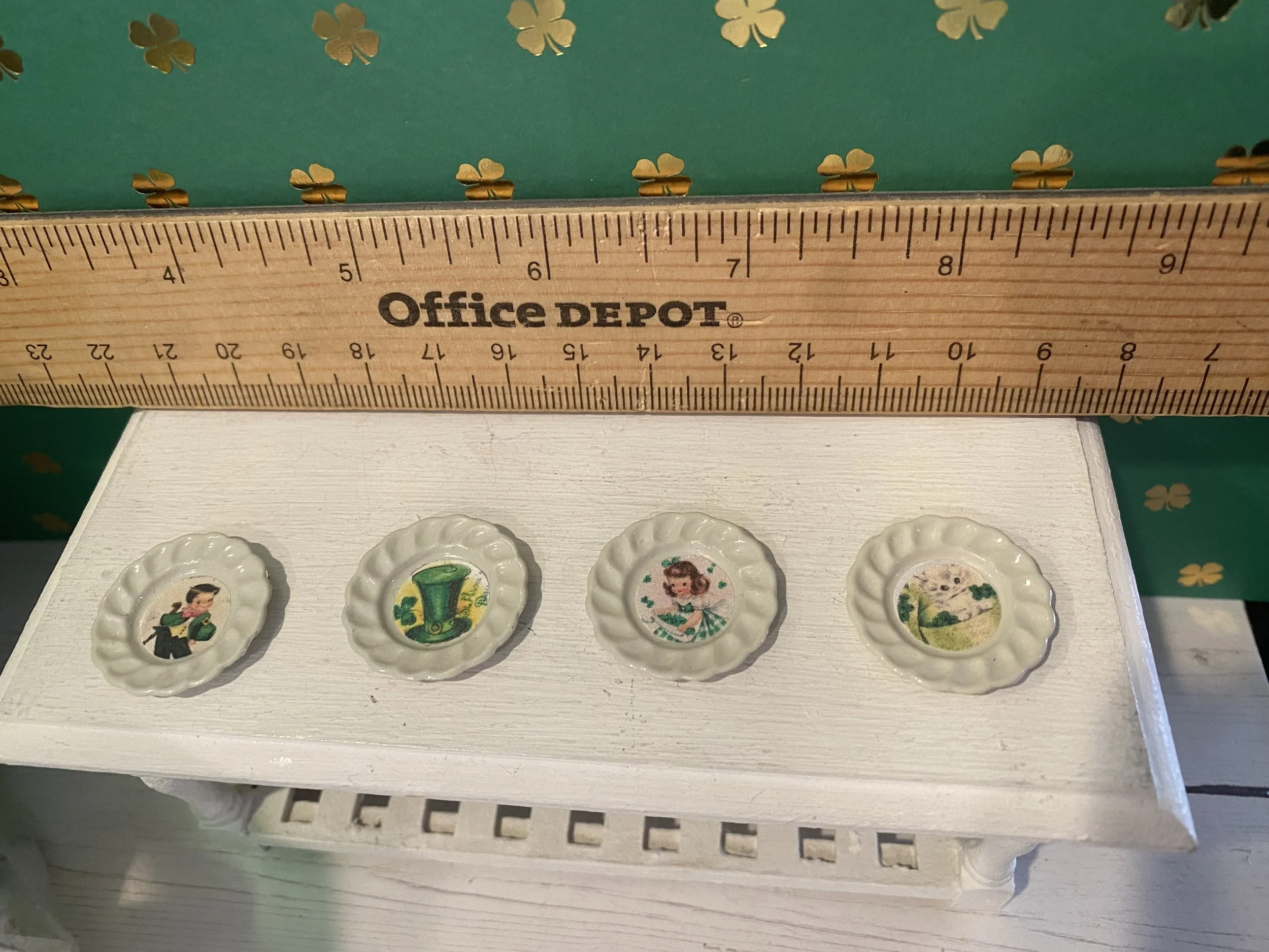 Miniature Saint Patrick Plates, 1:12