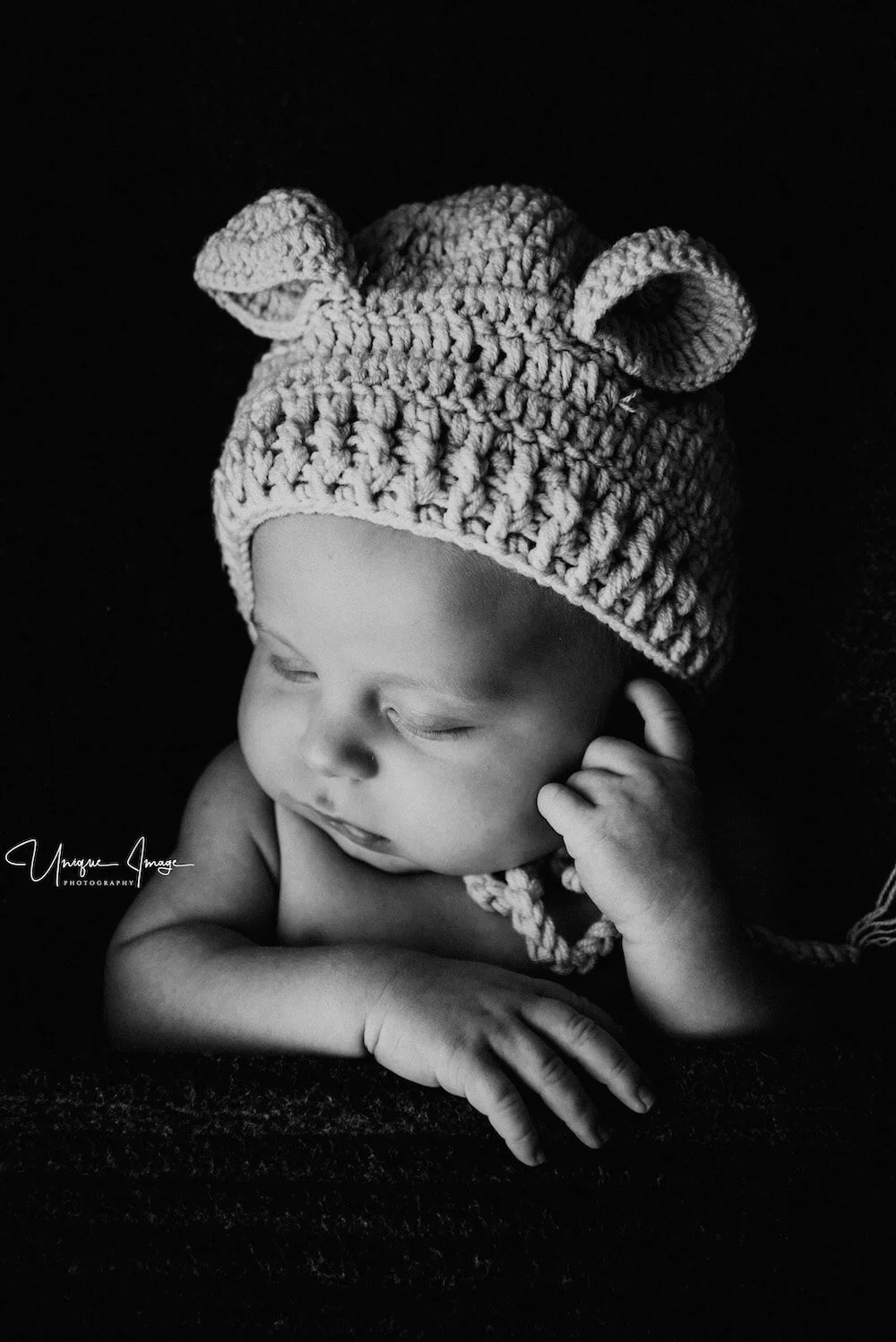 Newborn Photoshoot in Dubbo, NSW — Unique Image Photography