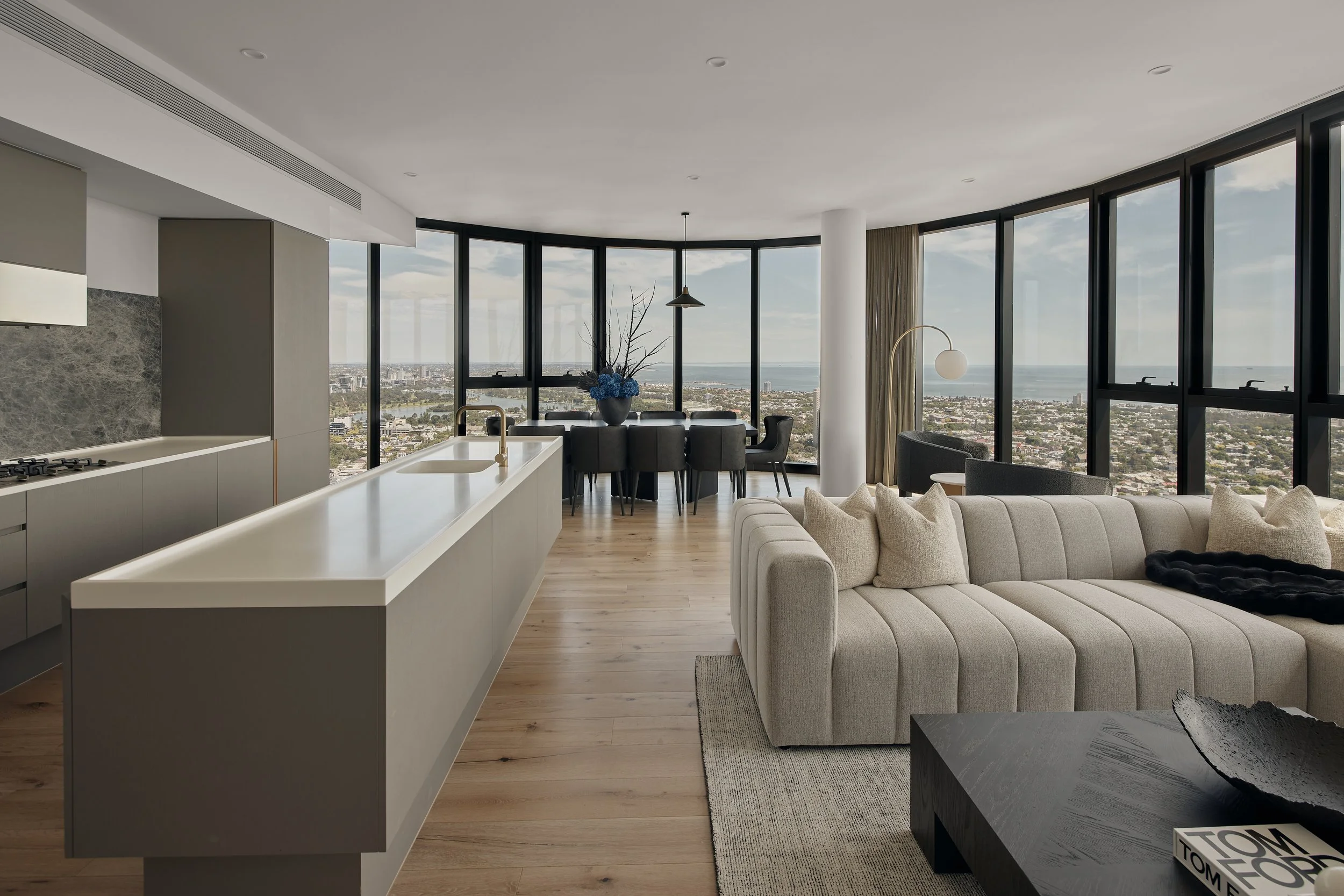 Penthouse Hotel Southbank | Three-bedroom Apartments Shadow Play by ...