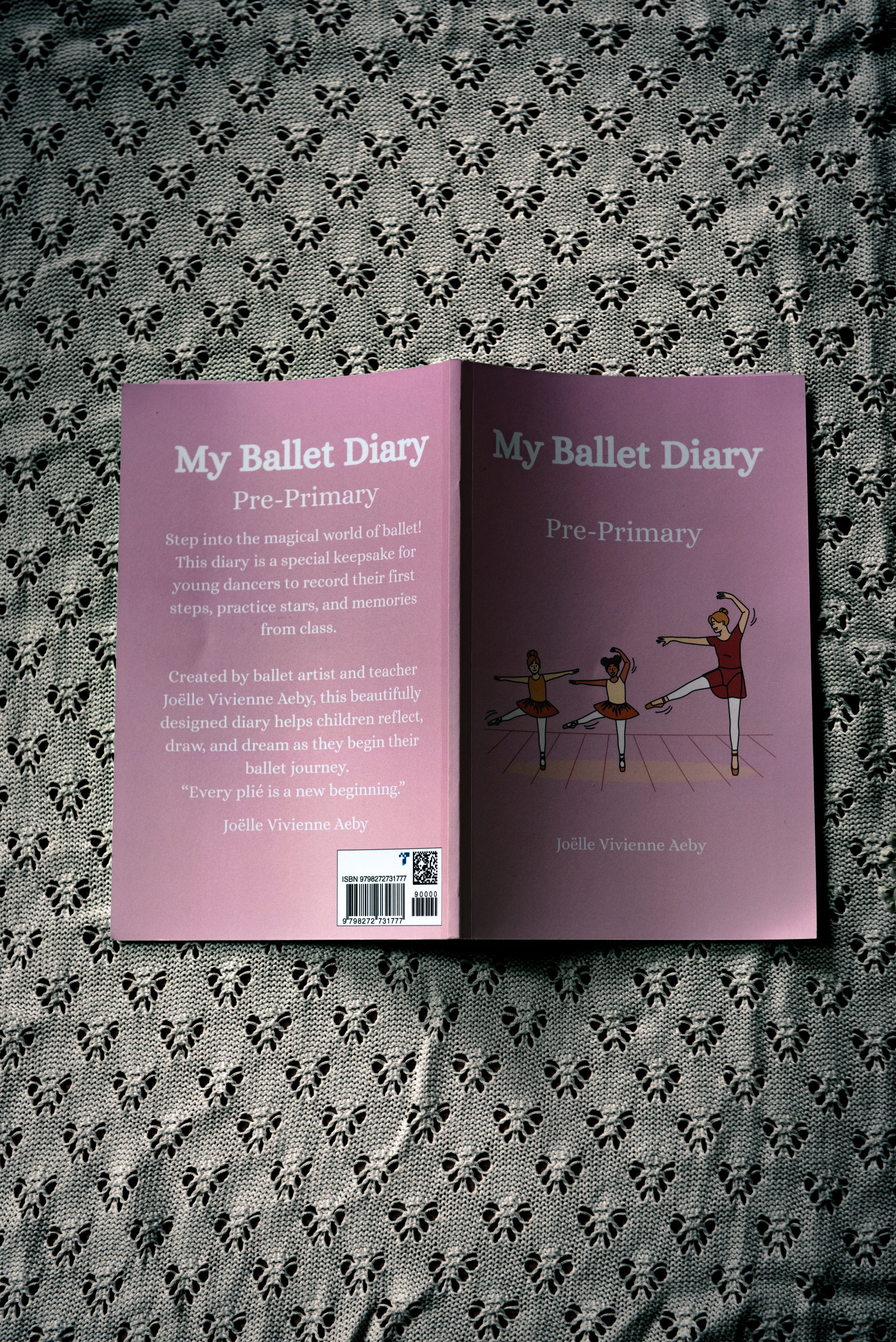 JOELLE VIVIENNE AEBY_ MY BALLET DIARY-11.jpg