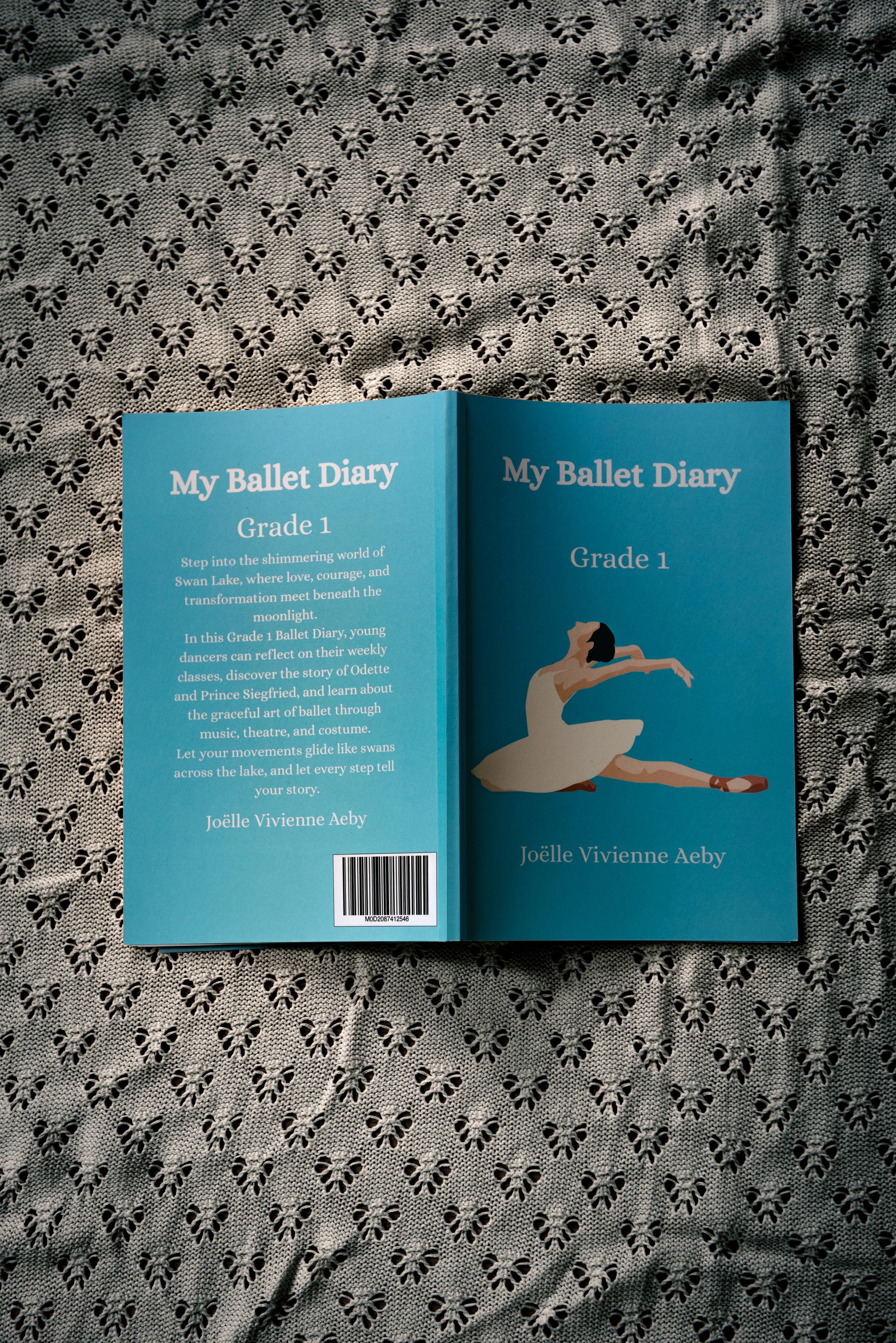 JOELLE VIVIENNE AEBY_ MY BALLET DIARY-13.jpg