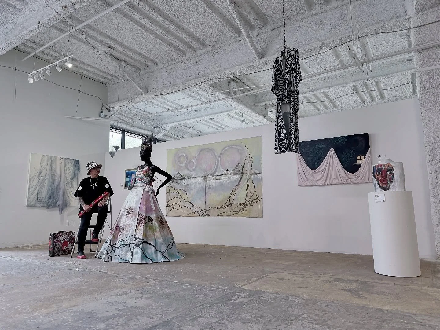 While I can&rsquo;t make it down to SF for @karlartsf &amp; @brandinvaughncollection&rsquo;s The Art of Fashion, I&rsquo;m beyond grateful to be a part of @venusandvictory&rsquo;s collection in the show.

I&rsquo;ve been painting lots of bed sheets r