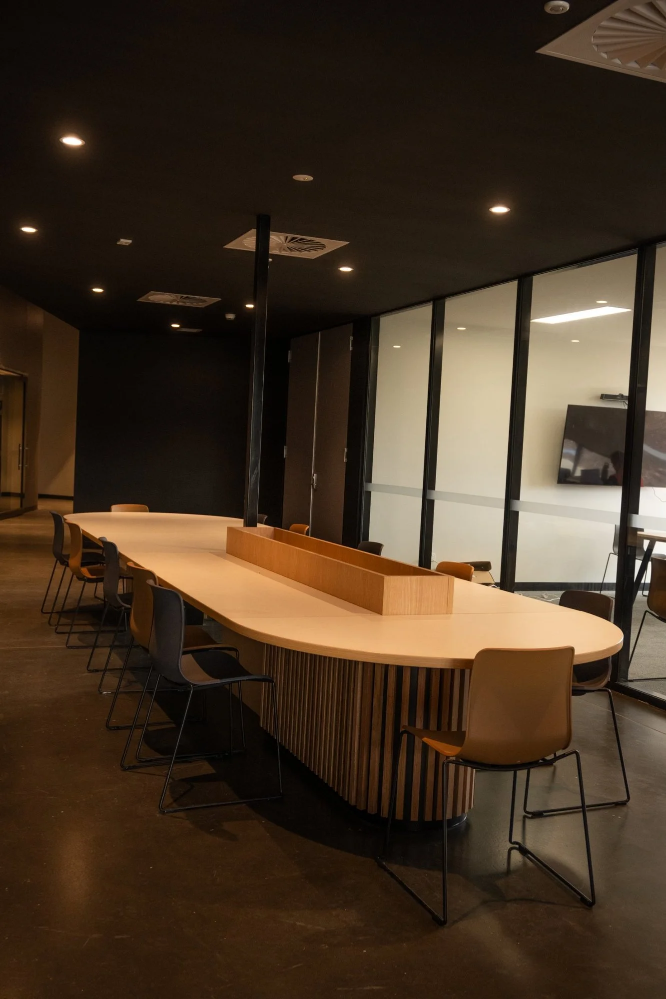 FermentHQ-01-boardroom-table-battens.jpg