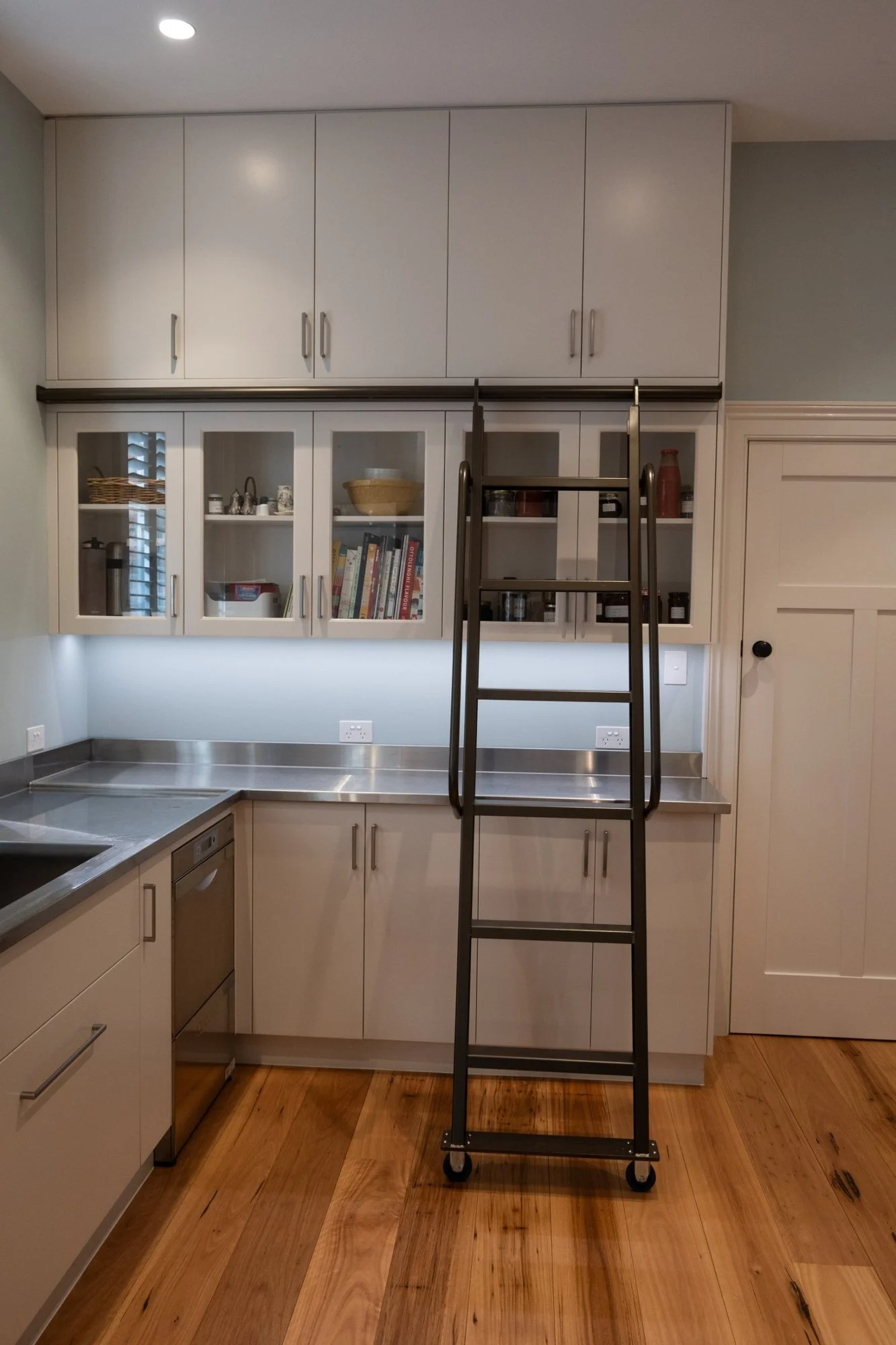 13-butlers-pantry-ladder.jpg