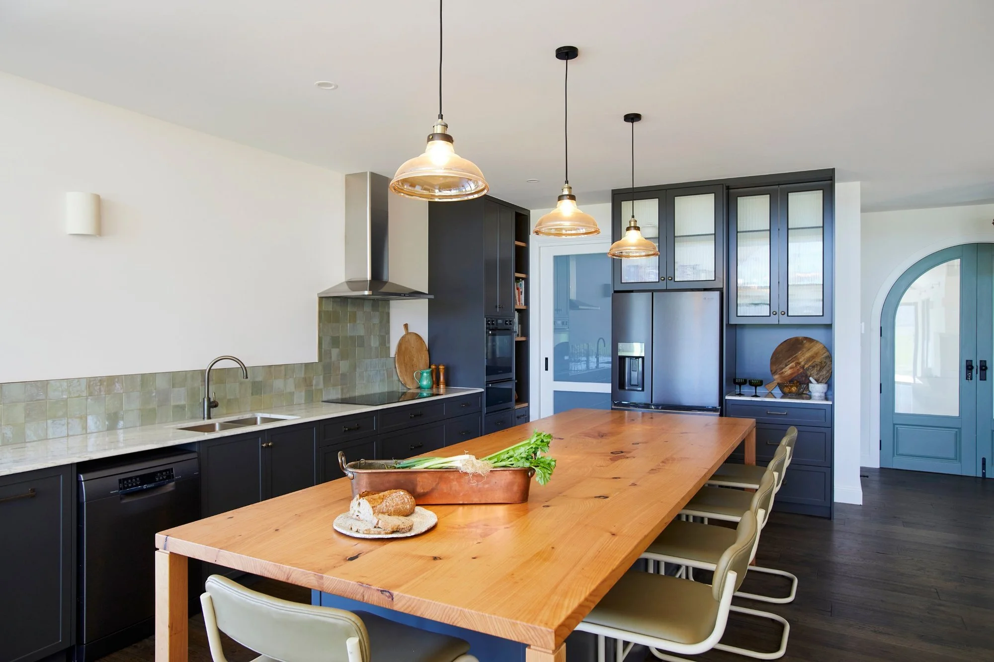 08-blue-kitchen-timber-bench.jpg