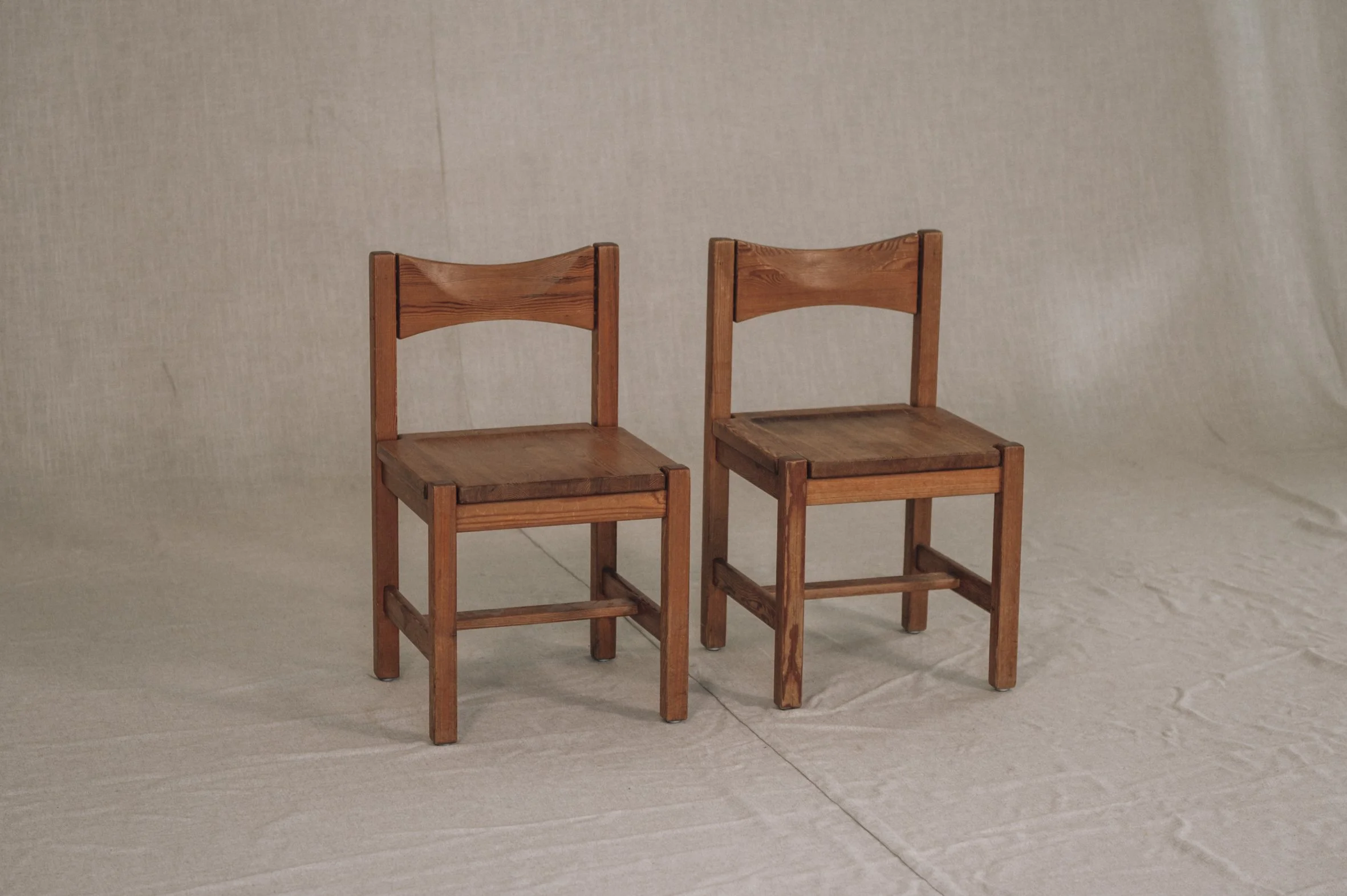 Vintage pair of minimalist side chairs — (RE)APPROVED