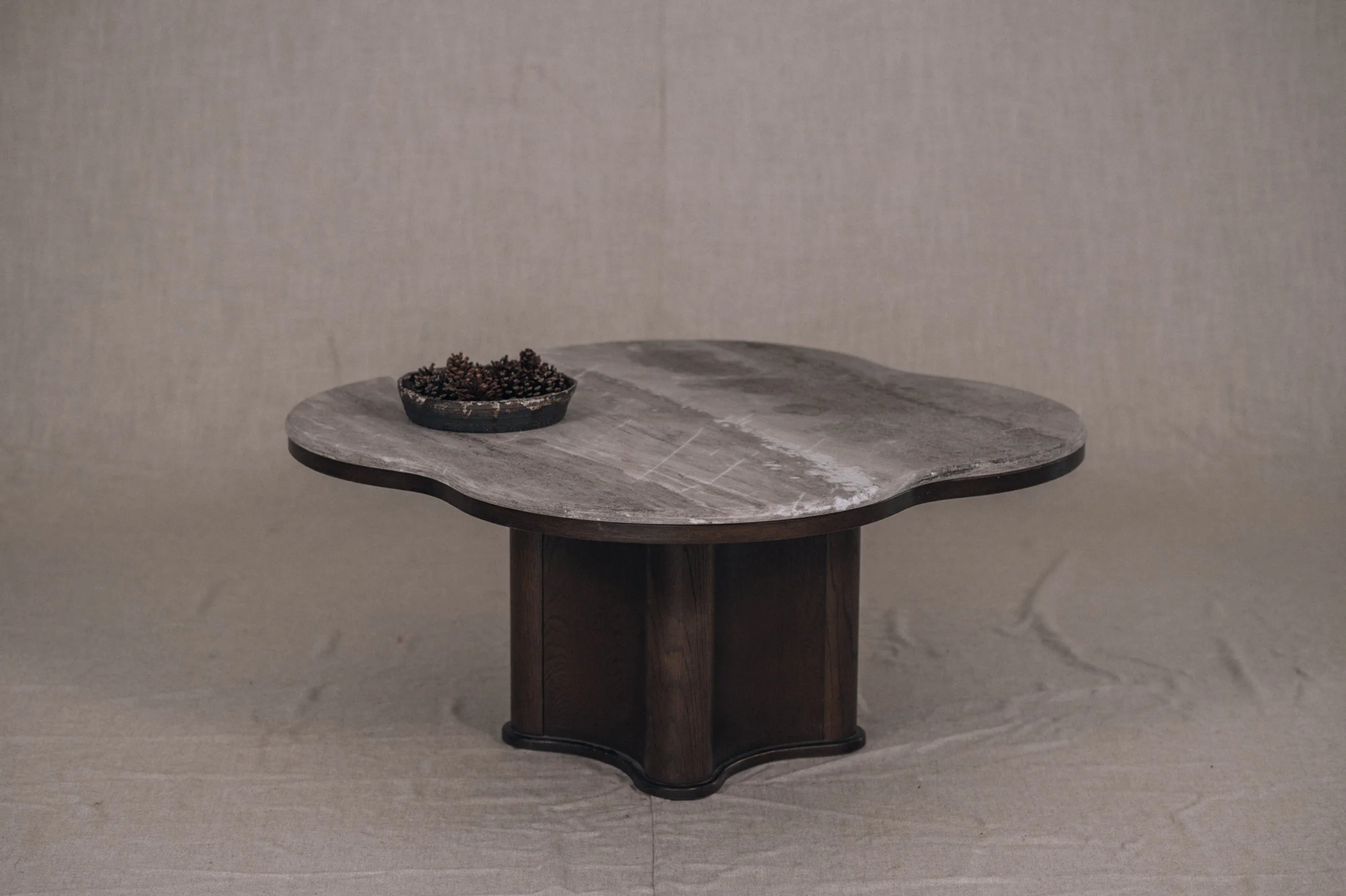 Clover shaped marble and wooden coffee table — (RE)APPROVED