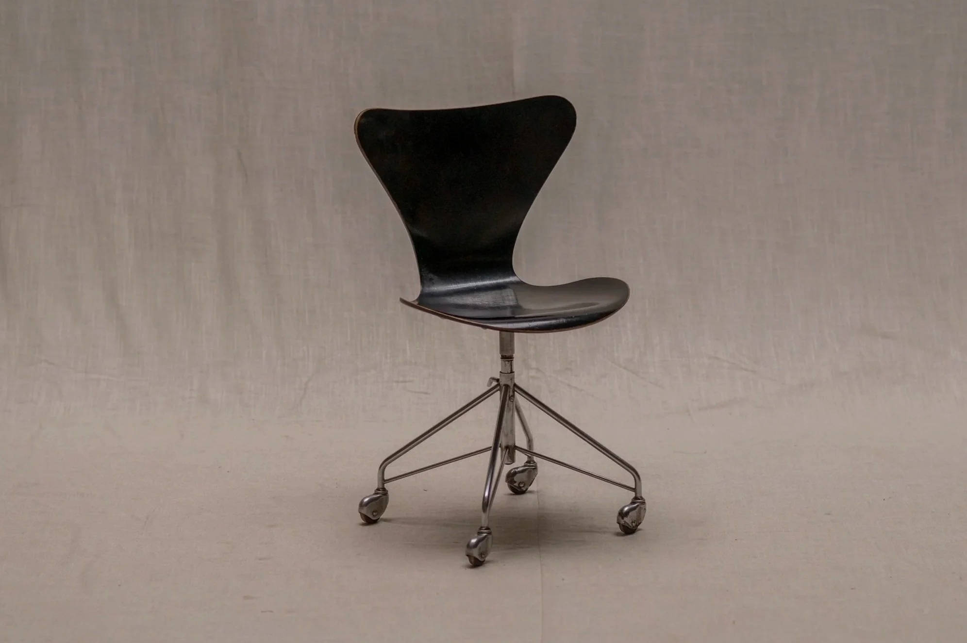 Early Butterfly desk chair, Denmark, 1950s–60s
