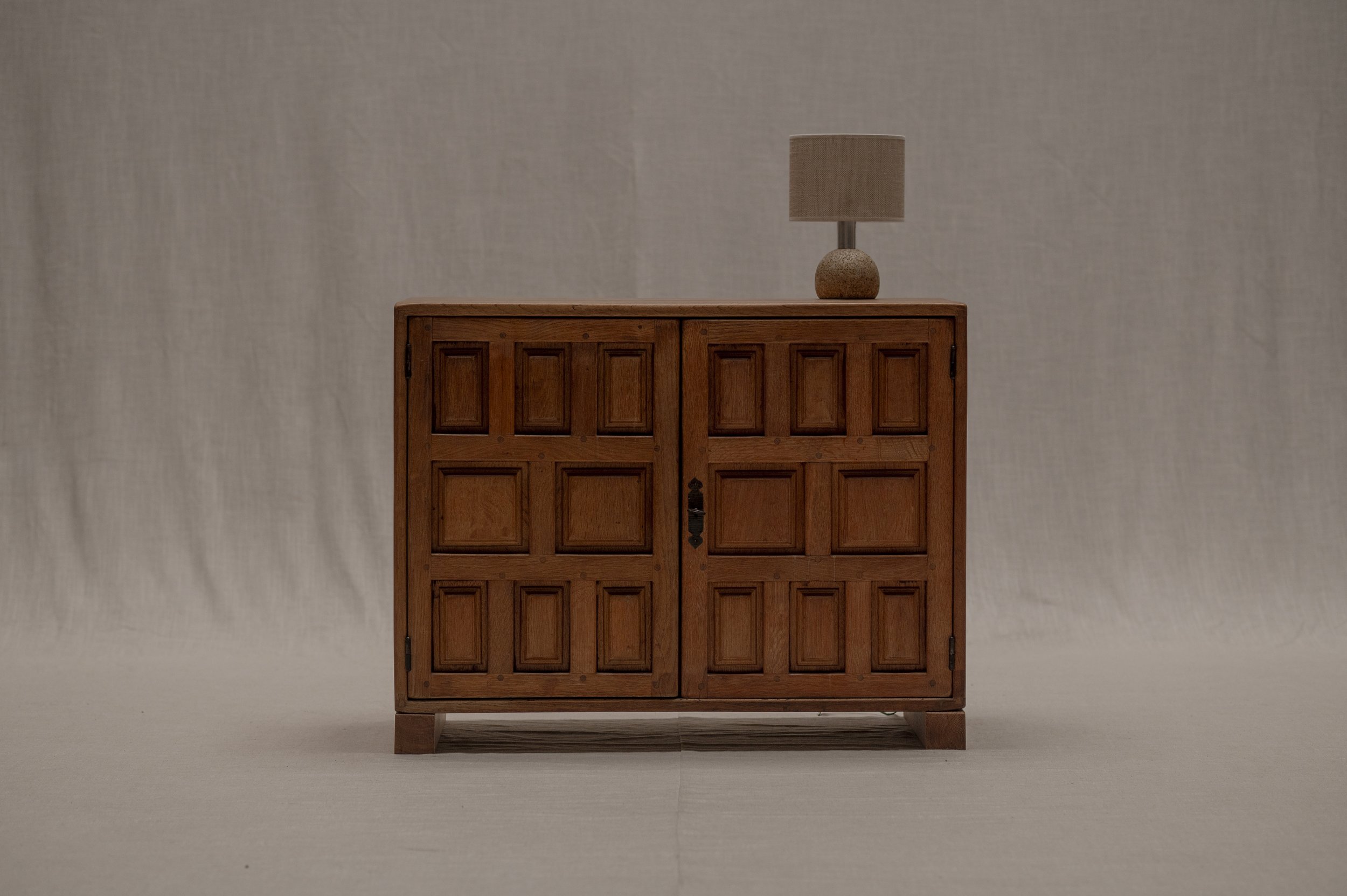 Spanish brutalist cabinet in solid oak - 1970s