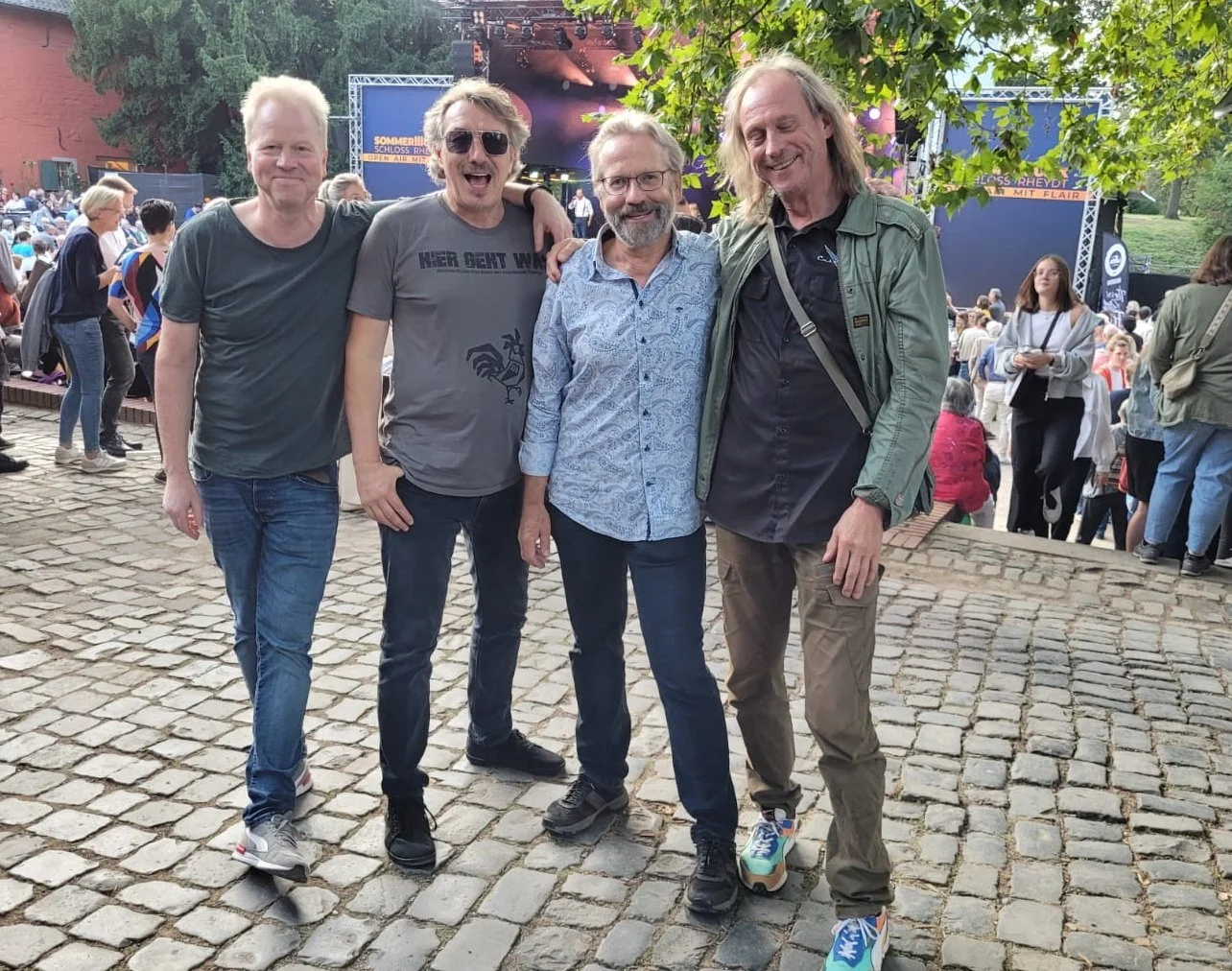 ARNOLD KÜSTERS UND DIE BAND “HIER GEHT WAS”