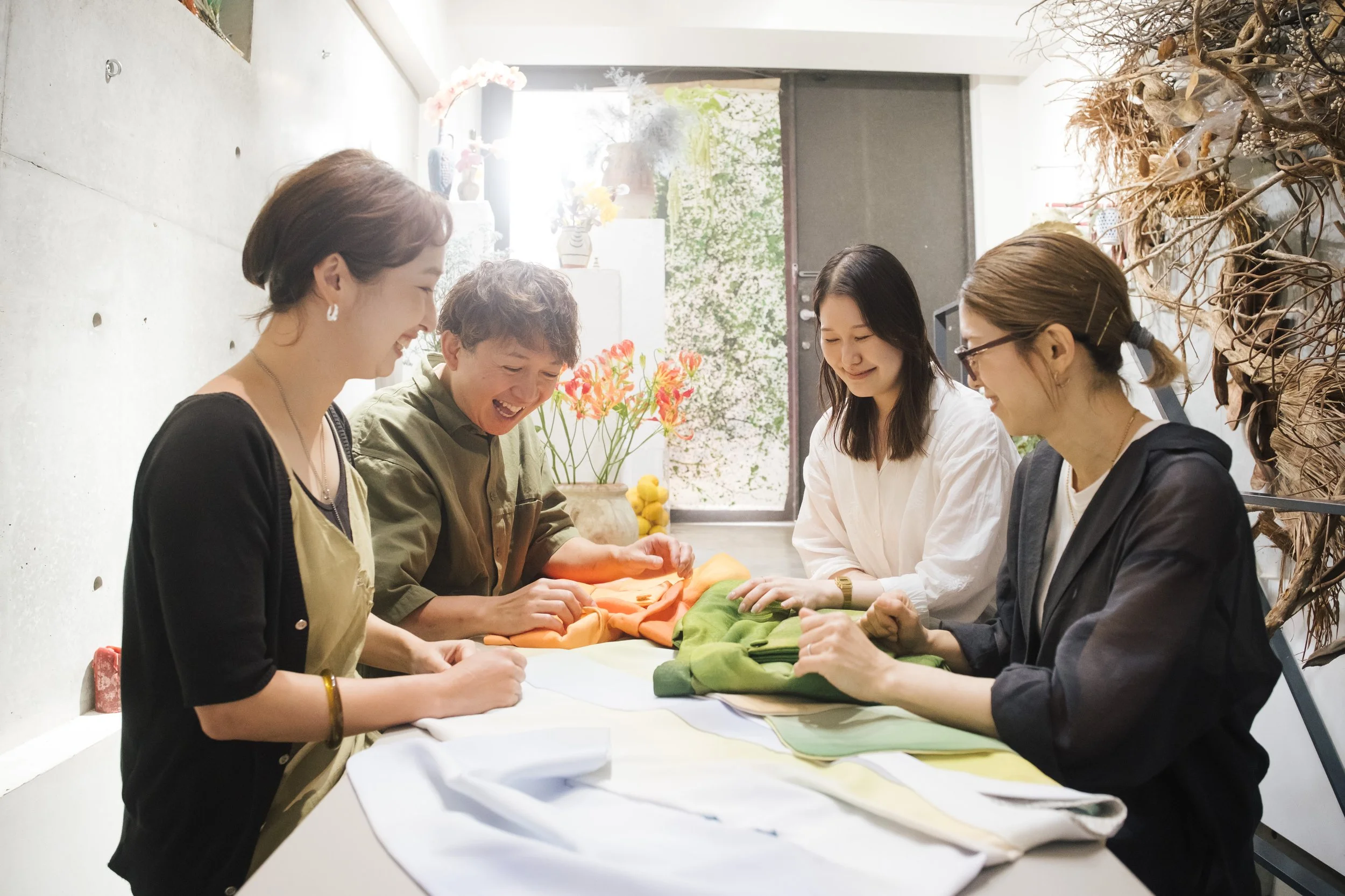 「思いを結ぶ七五三 」前編── 4人の対話から生まれた、一着の着物