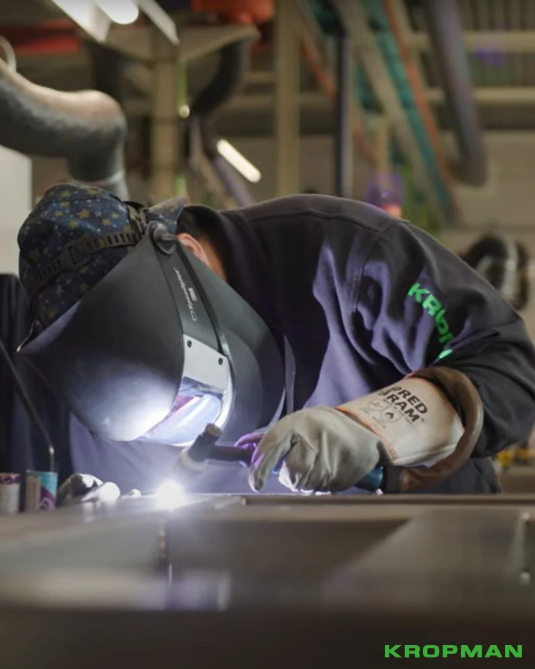 🌱 Wil jij werken aan techniek die er &eacute;cht toe doet?

Bij Kropman werken we elke dag aan veilige en gezonde leefomgevingen. Van ontwerp tot onderhoud: samen realiseren we duurzame gebouwinstallaties met maatschappelijke impact. Met zo&rsquo;n 