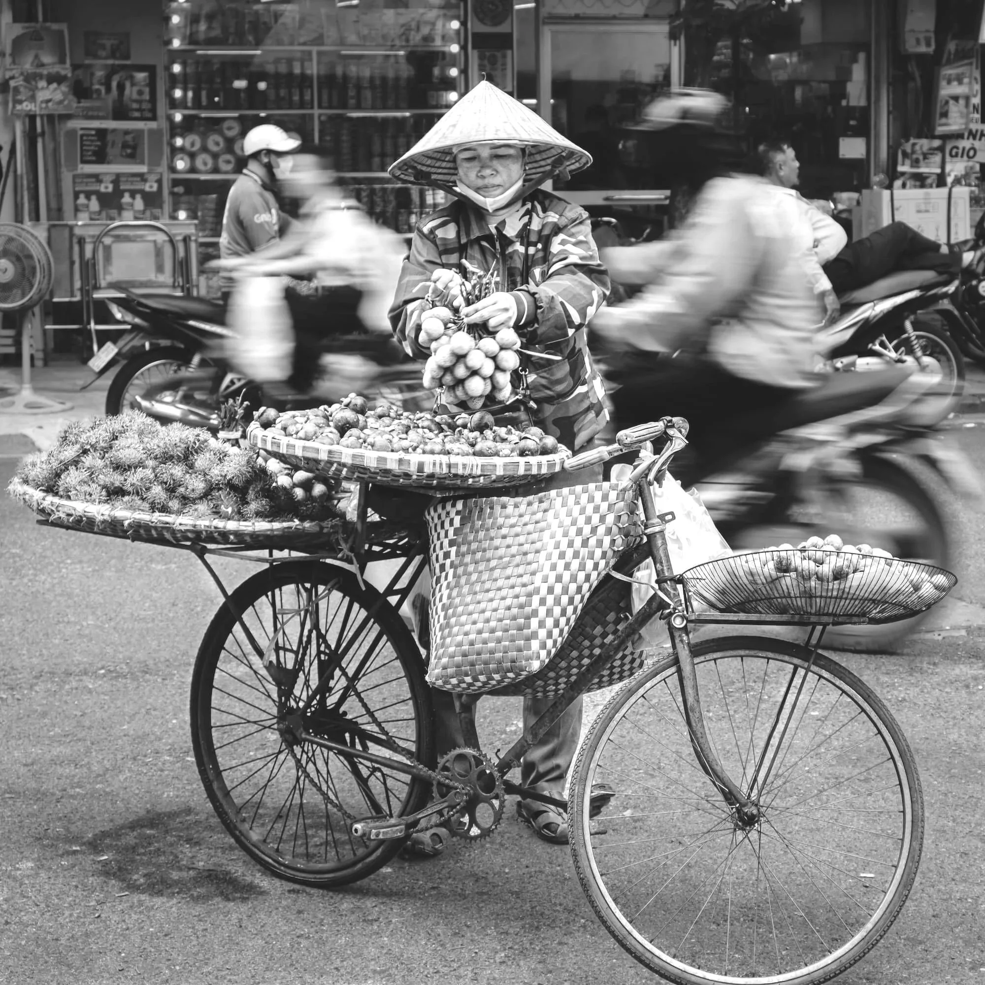 Street Vendor Hanoi