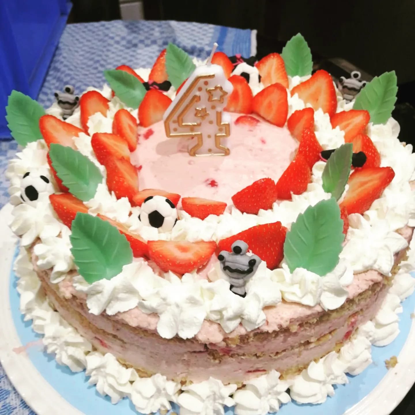 ab107b1a-55ee-4034-bfb9-8014d0d7d9c3.jpg