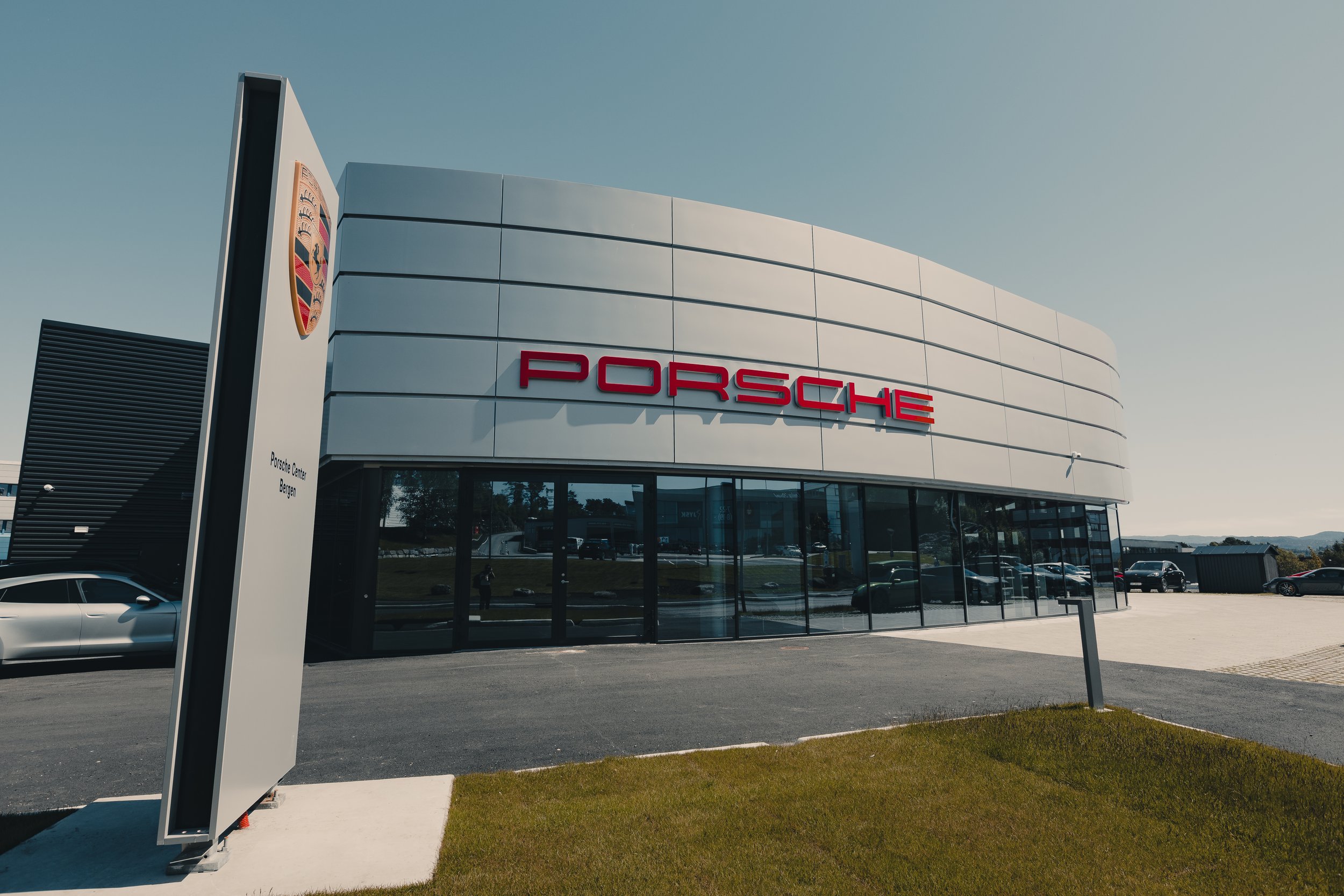 Porsche Kokstad (fasade)-1.jpg