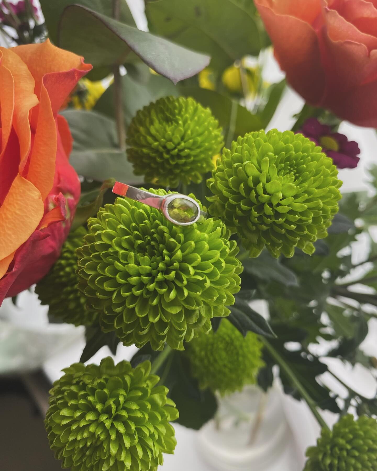 So this ring 💍 arrived with my valentine flowers 

Thank you @theguildjewellers for making my beautiful green tourmaline ring 💍 🌱

&lsquo;It is a very powerful healing stone. It helps bring harmony to one's heart by bringing balance&rsquo;

#engag