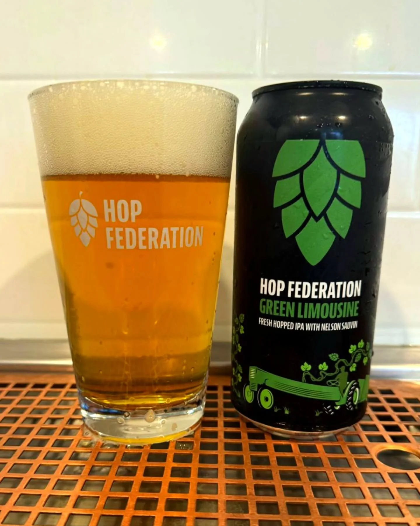 Tried our most famous golden brew yet? It's available online at hopfederation.co.nz and at all great fresh hop stockists.

Get it while it's fresh!

#hopfederation #craftbeernz #freshhop #greenlimousine