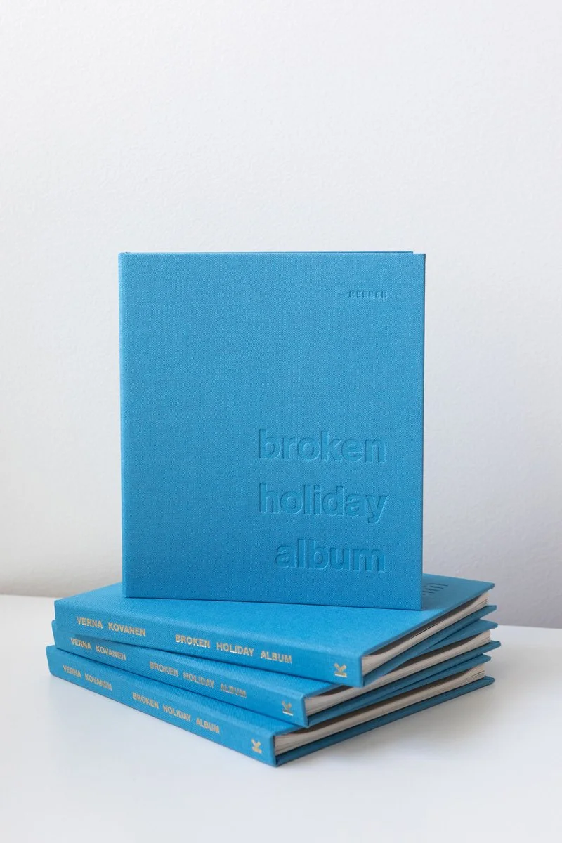 BrokenHolidayAlbum_book2_Verna-Kovanen_web.jpg