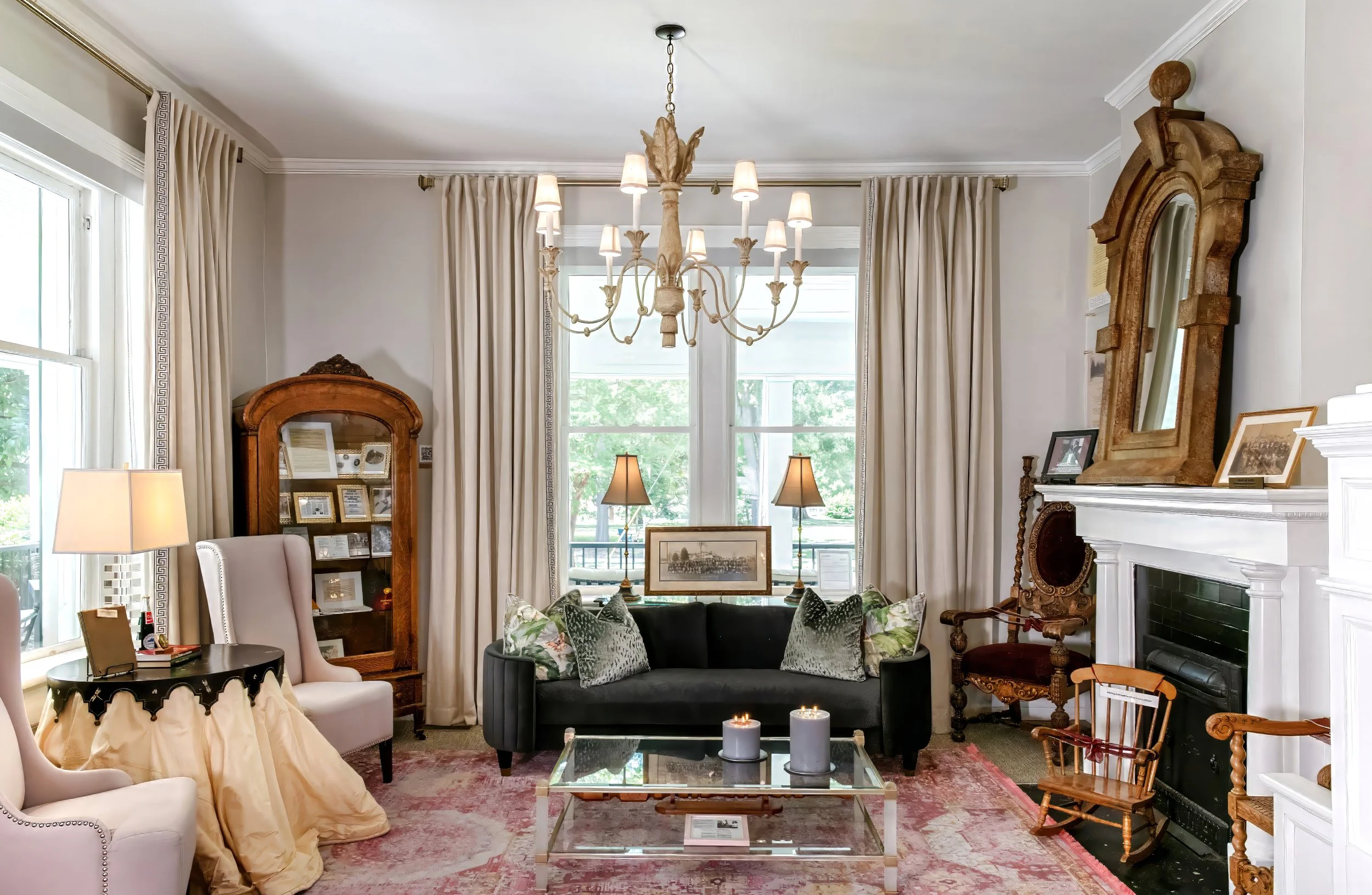 DesignEnvy_Winthrop_LivingRoom.jpg – Living room featuring custom draperies and upholstery.jpg