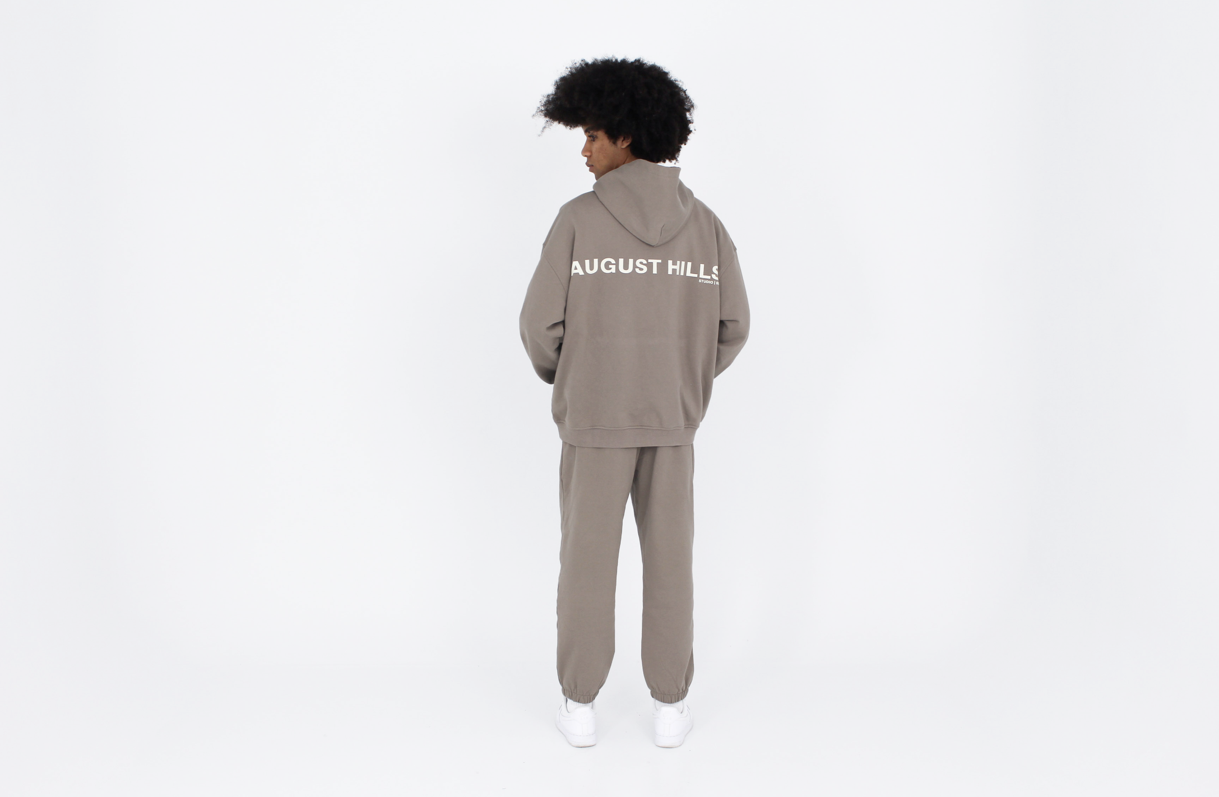 blaise back brown 2 ig.png