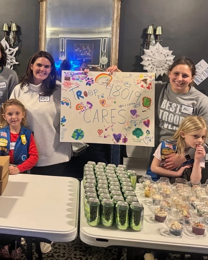 So grateful for Girl Scout Troop 48019 for cooking and serving a wonderful dinner to 35 shelter residents 💚 🥘

Your compassion created connection, comfort, and community!  You truly filled both hearts and bellies.

Their Troop Leader shared:
💬 &ld