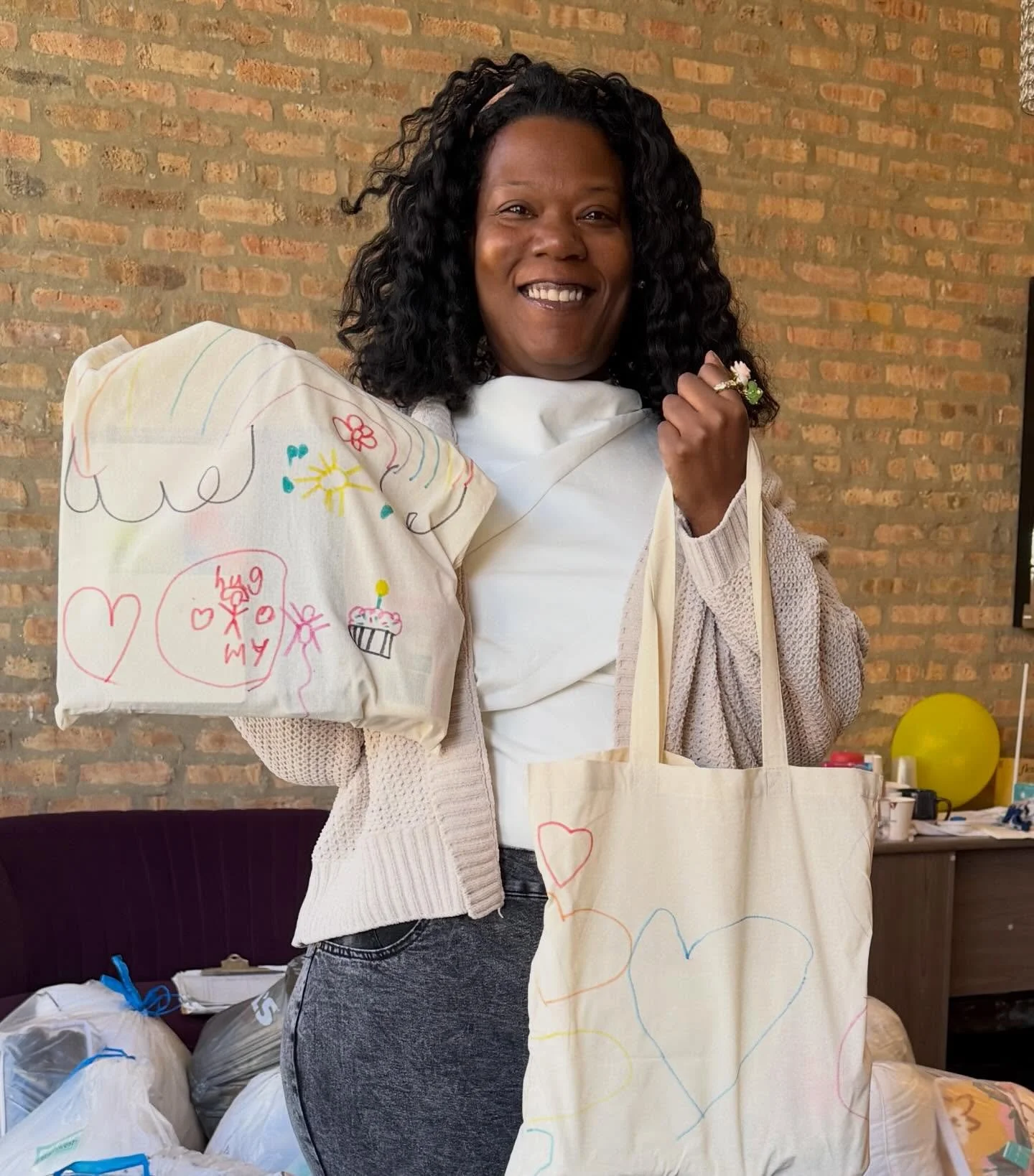 We are still speechless&hellip; and completely in AWE of the Hubbard Woods faculty, staff, students, and PTO 🤯 💛

What you created during your Month of Service &amp; Learning was truly extraordinary!  Your students assembled 500+ birthday bags 🎂 (