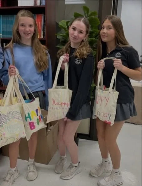 🎉 🧁 Huge shoutout to the amazing students and staff at Regina Dominican High School for putting together and donating 30 incredible birthday bags! 💜 ✨

These joyful bags were packed with everything needed to make someone feel celebrated &mdash; ca