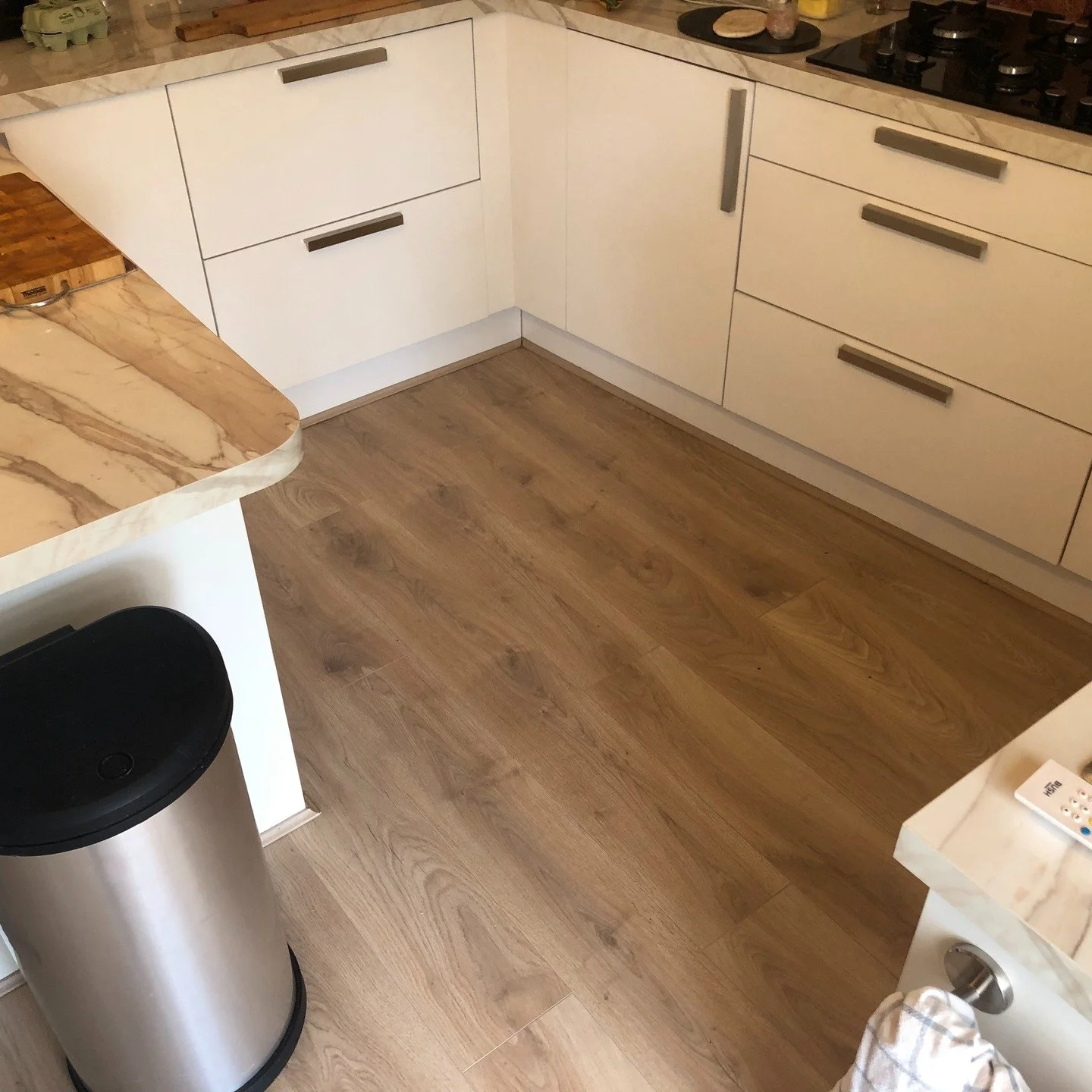 🌟 Before ➡️ After 🌟
From bare to brilliant! 👣

This flooring project was so satisfying to complete &mdash; nothing beats standing back and seeing the transformation in full. 🪵✨

❤️ Like this transformation? Share it with someone dreaming of a new