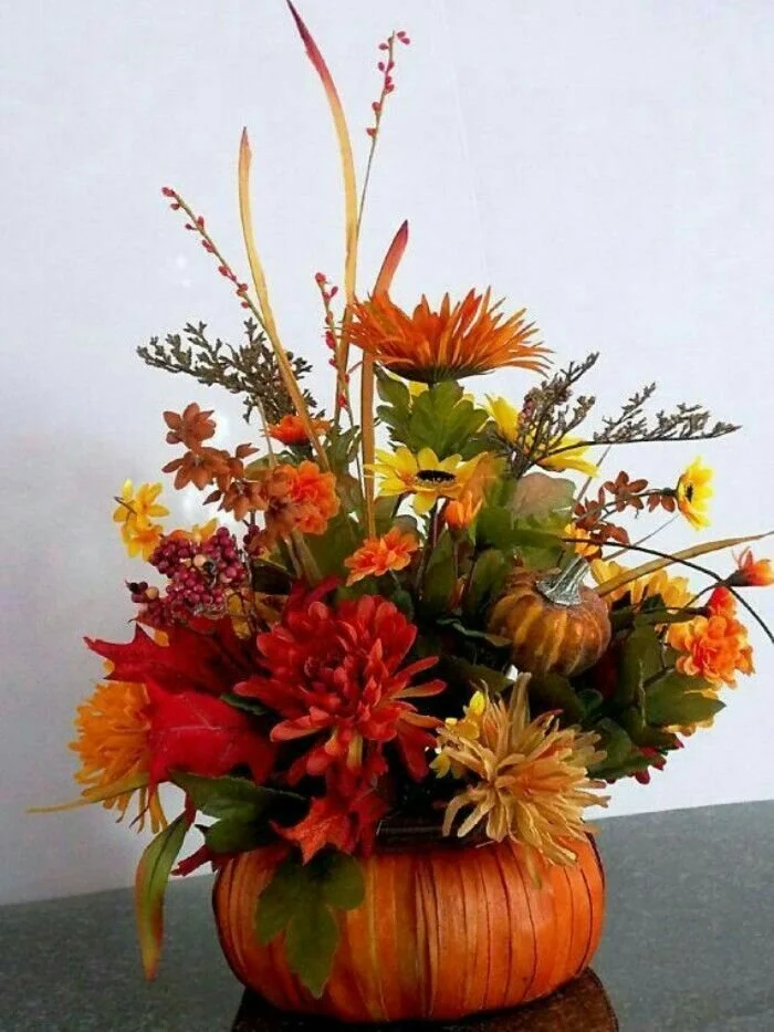 Thanksgiving Centerpiece- Saturday, November 8th at 11am
