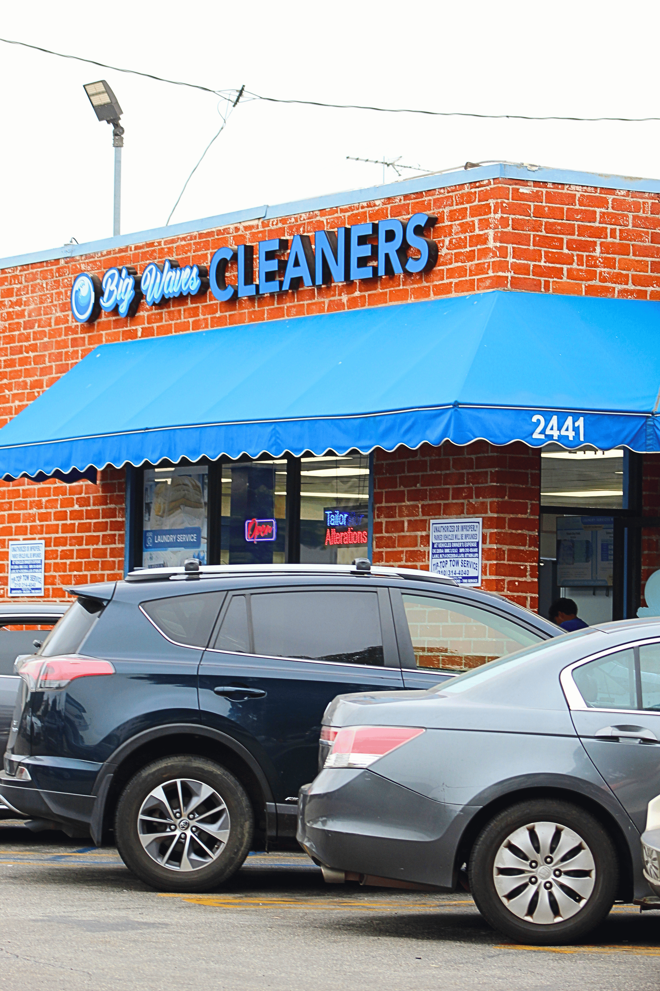 BW Cleaners outside 2.png