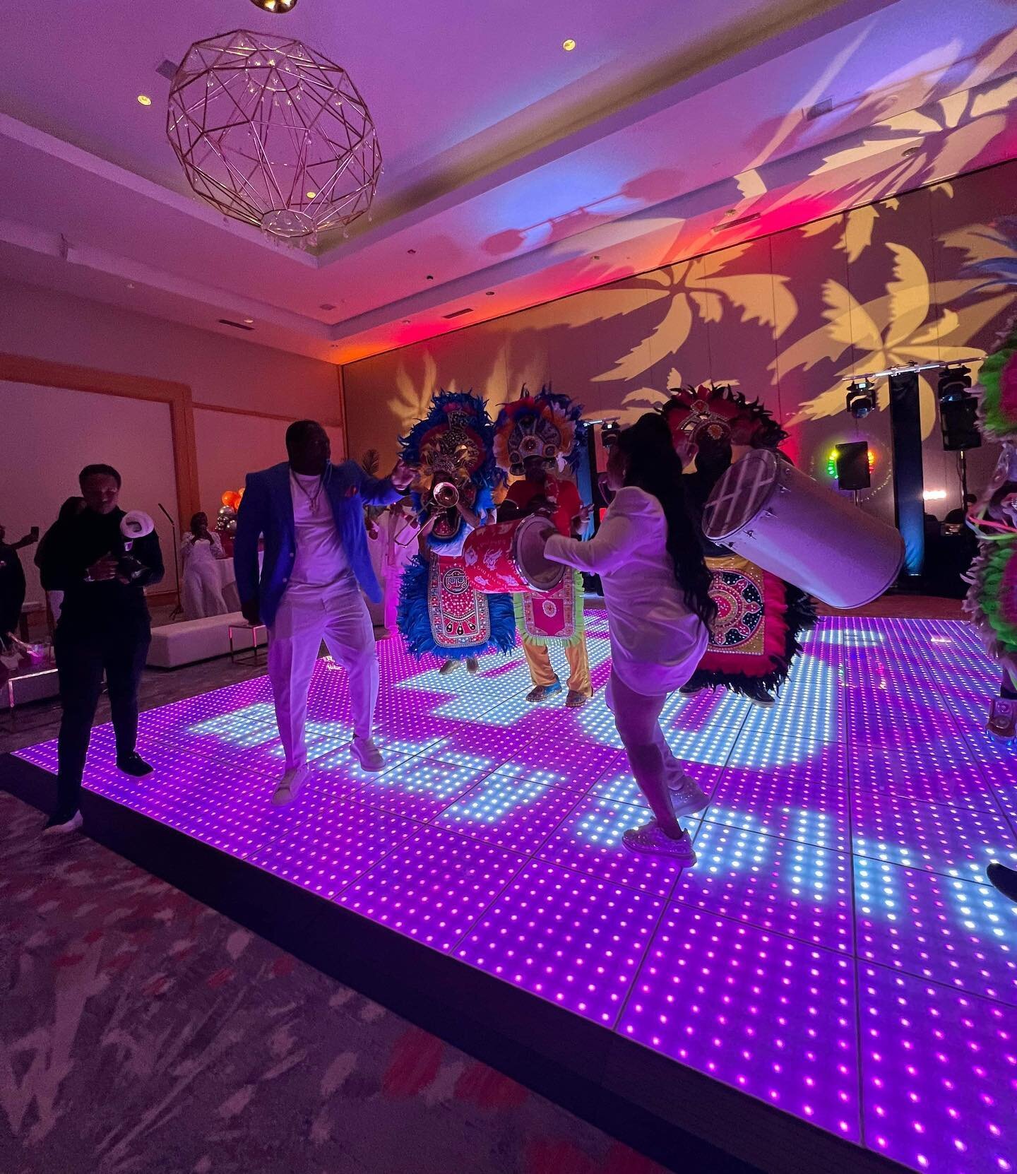 What a great night celebrating Martine&rsquo;s 40th Birthday at the beautiful @diplomatbeachresort 

#southfloridapartyrentals #southfloridalifestyle #fortlauderdalebeach #floridaleddancefloor