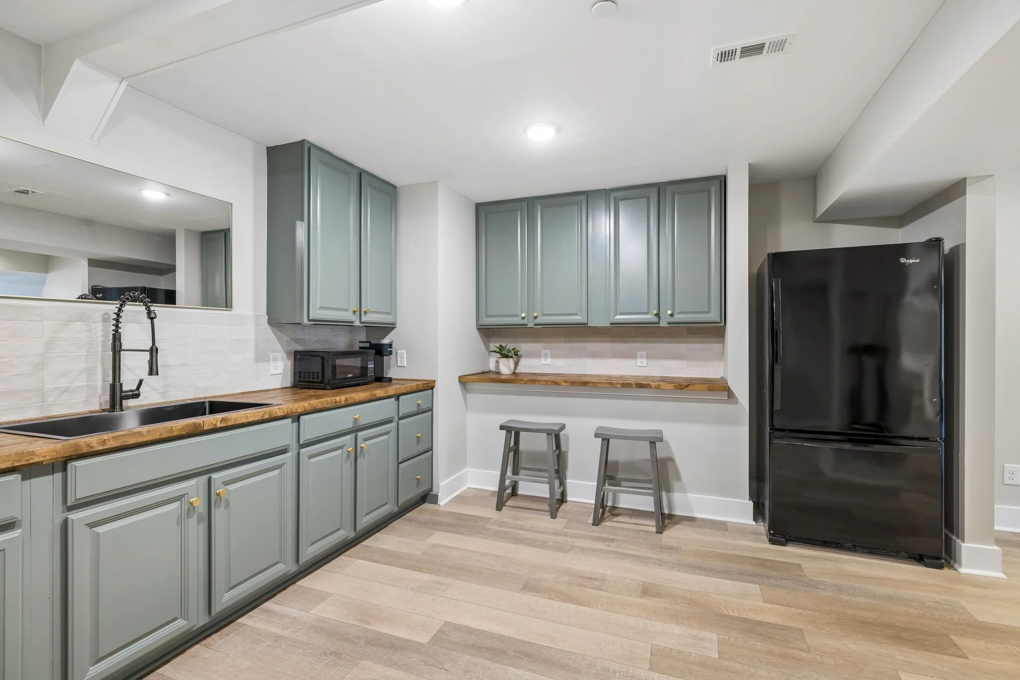 120-119 Stream Valley Blvd - 120.JPG