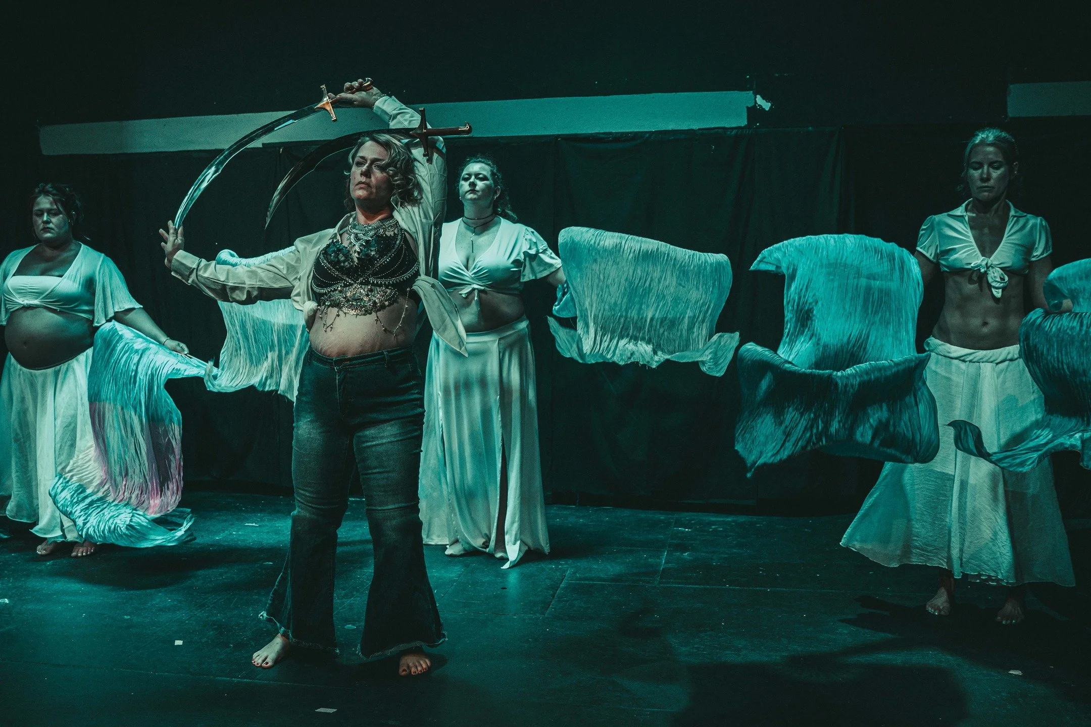 Dress Rehearsal shots! Choreography by Mona. We worked on this one before class for several months. This was our last rehearsal. 

@fallsdollscabaret @mona_and_company
@grumpgrump.photo
