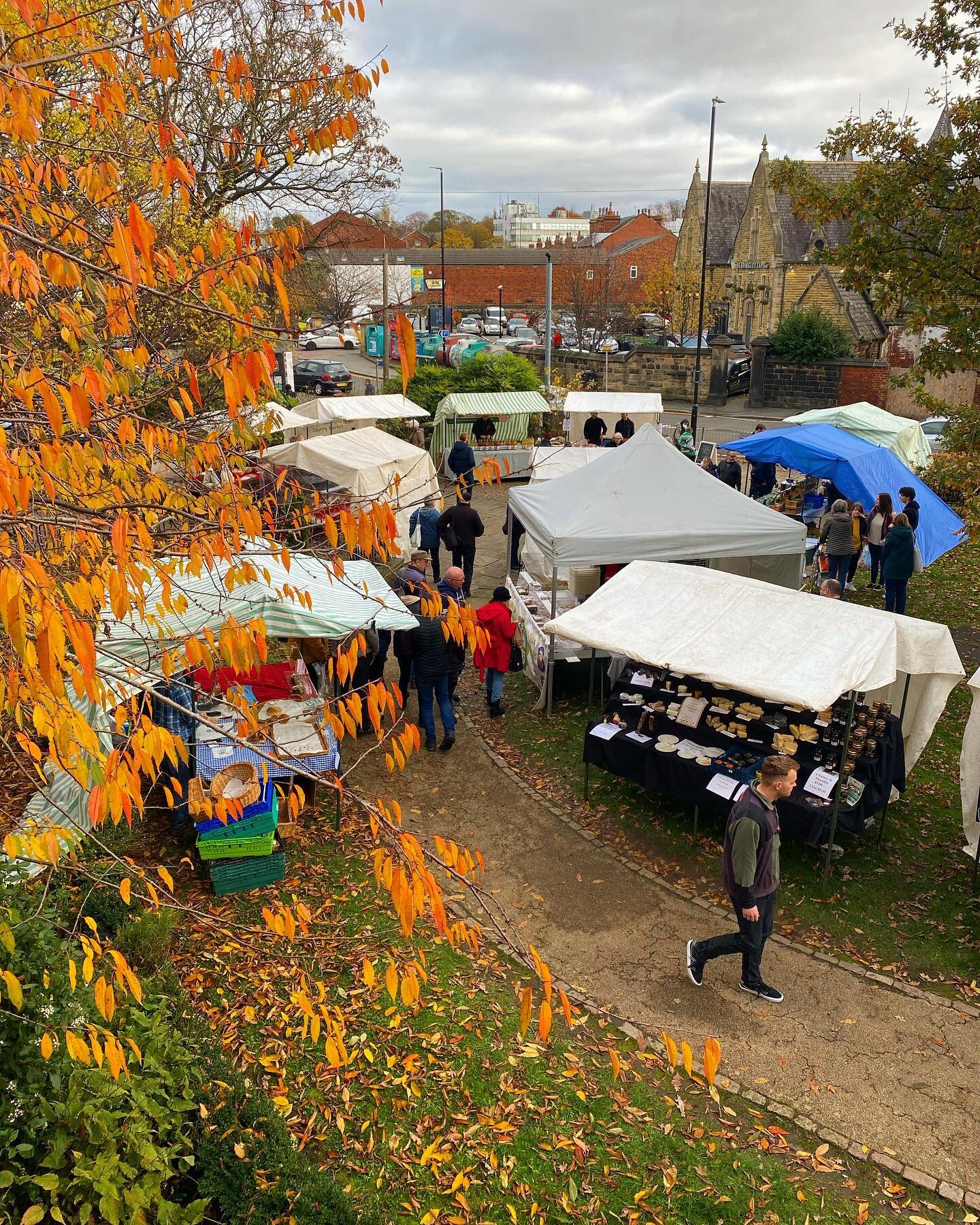 All the leaves are brown, and the skies are grey 🍂⛅️

Join us for what promises to be a bright and crisp October morning tomorrow at the farmers market, where you can find all your local favourites 👇

🥚Church Farm Eggs 
🪵  Holy Smokery - @theholy