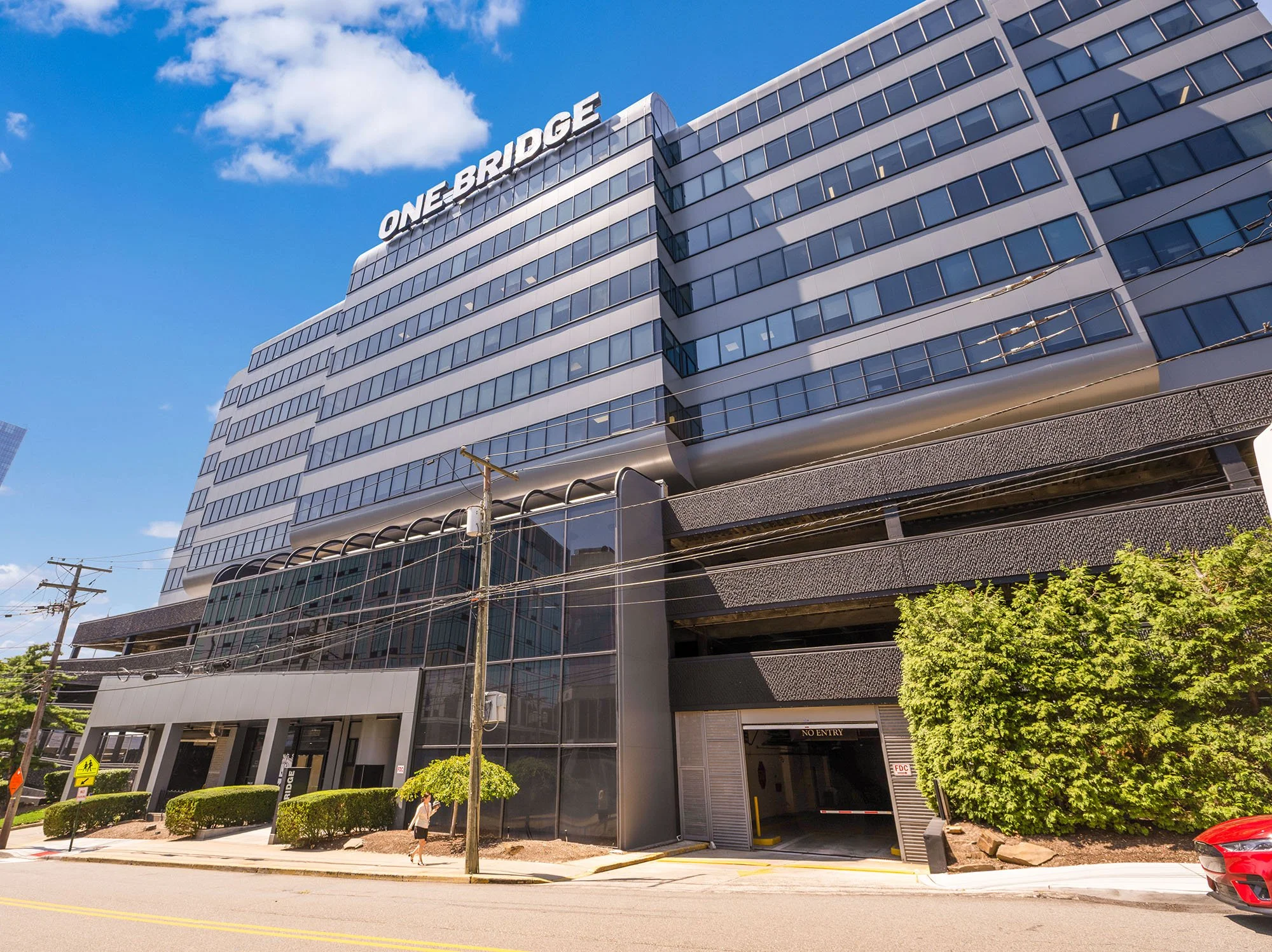 One Bridge - 1 Bridge Plaza N