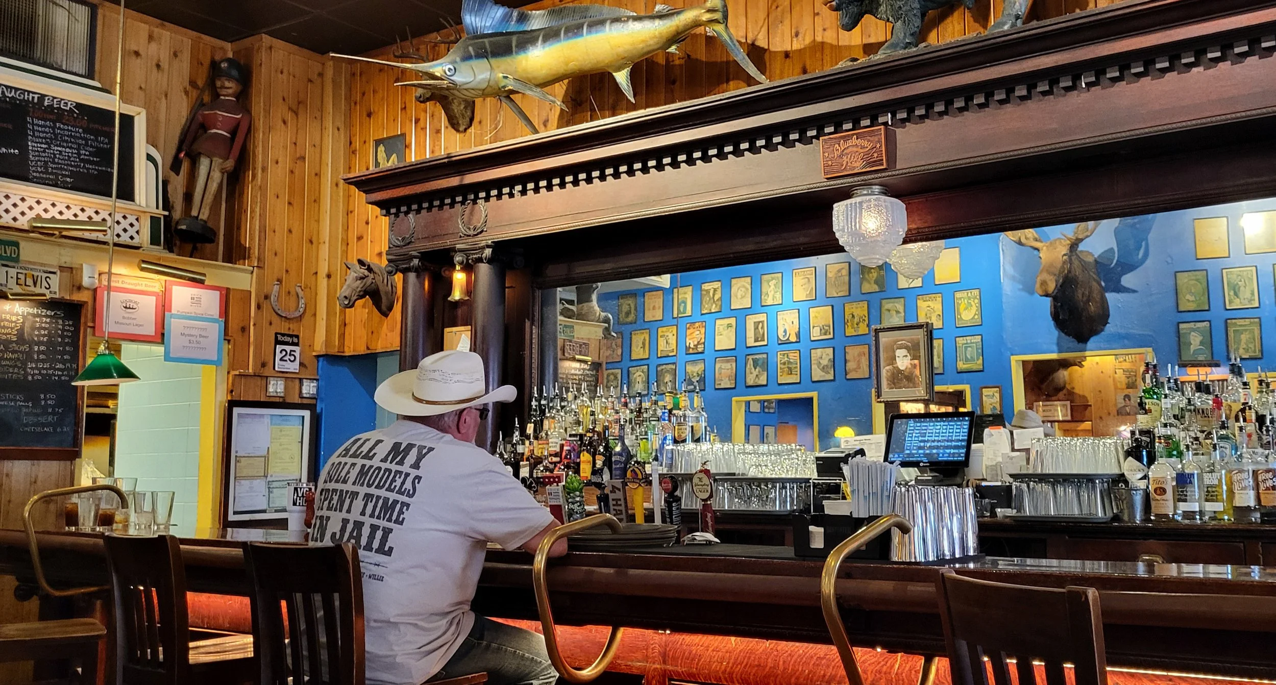 Bar.jpg