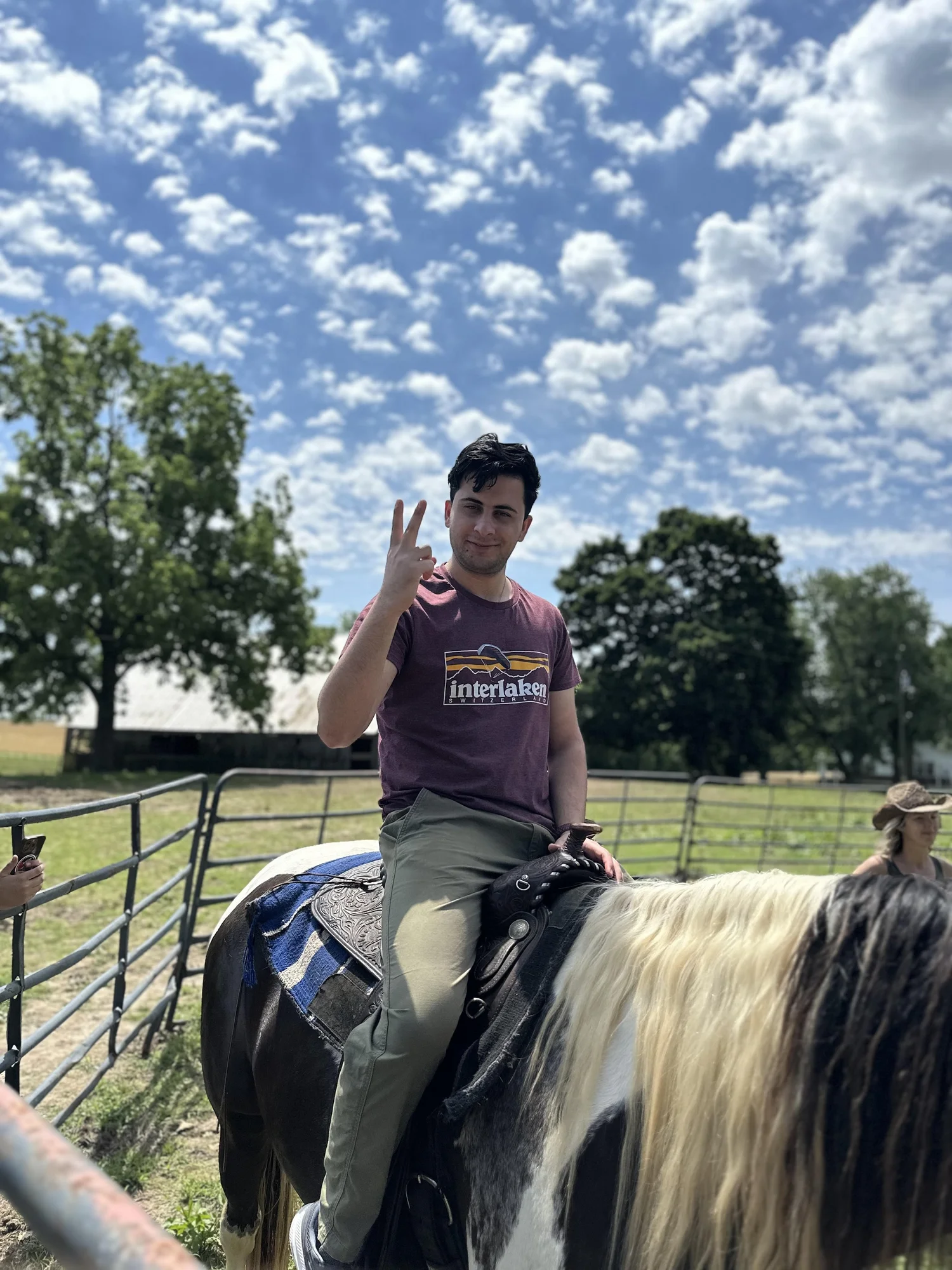 Refuge BG | Empowering Refugees & Immigrants with Community Support and ...