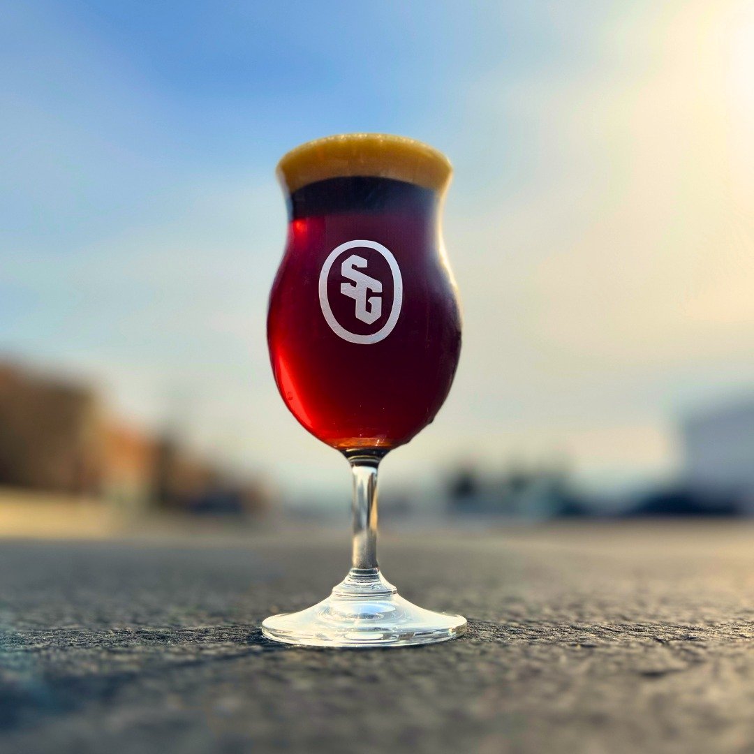 🚨New Beer🚨
Get ready to elevate your taste buds with our latest brew sensation: Grand Cru, our Imperial Wild Ale! Indulge in the rich flavors of Fig, Date, and Caramel, perfectly balanced with a tantalizingly funky finish. But beware, this brew pac