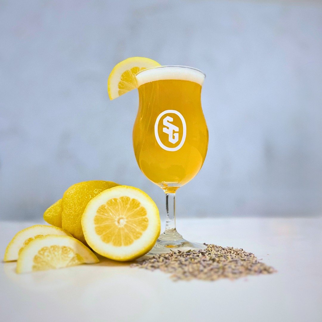 The weather is warmer and we have the perfect beer for you! 🍋🪻
Introducing Mercury's Philter, a 6% ABV celestial brew crafted with inspiration from the god Mercury. This enchanting beer blends delicate lavender with zesty lemon. Its hue tantalizes,