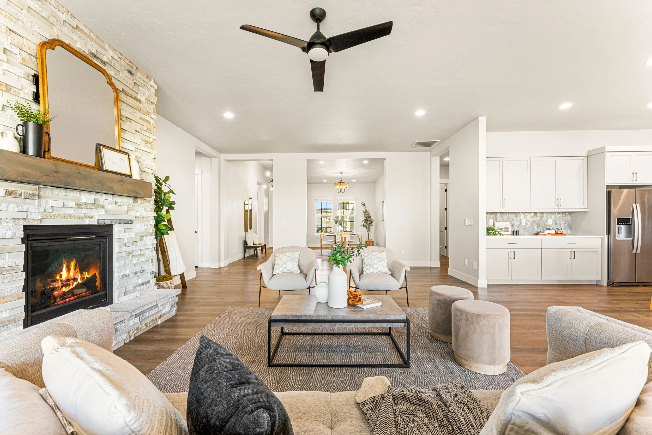 3117 E Brace Ct-17.jpg