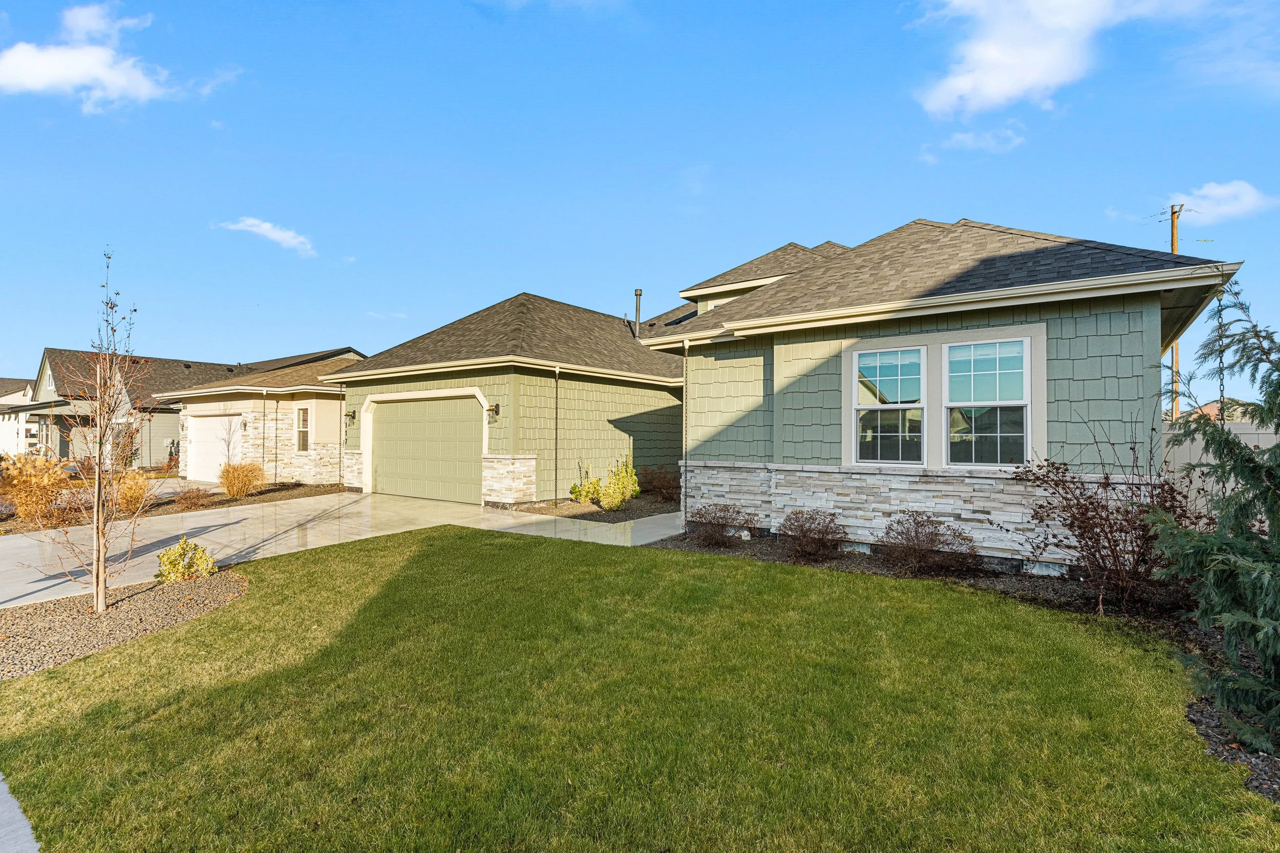 3117 E Brace Ct-2.jpg