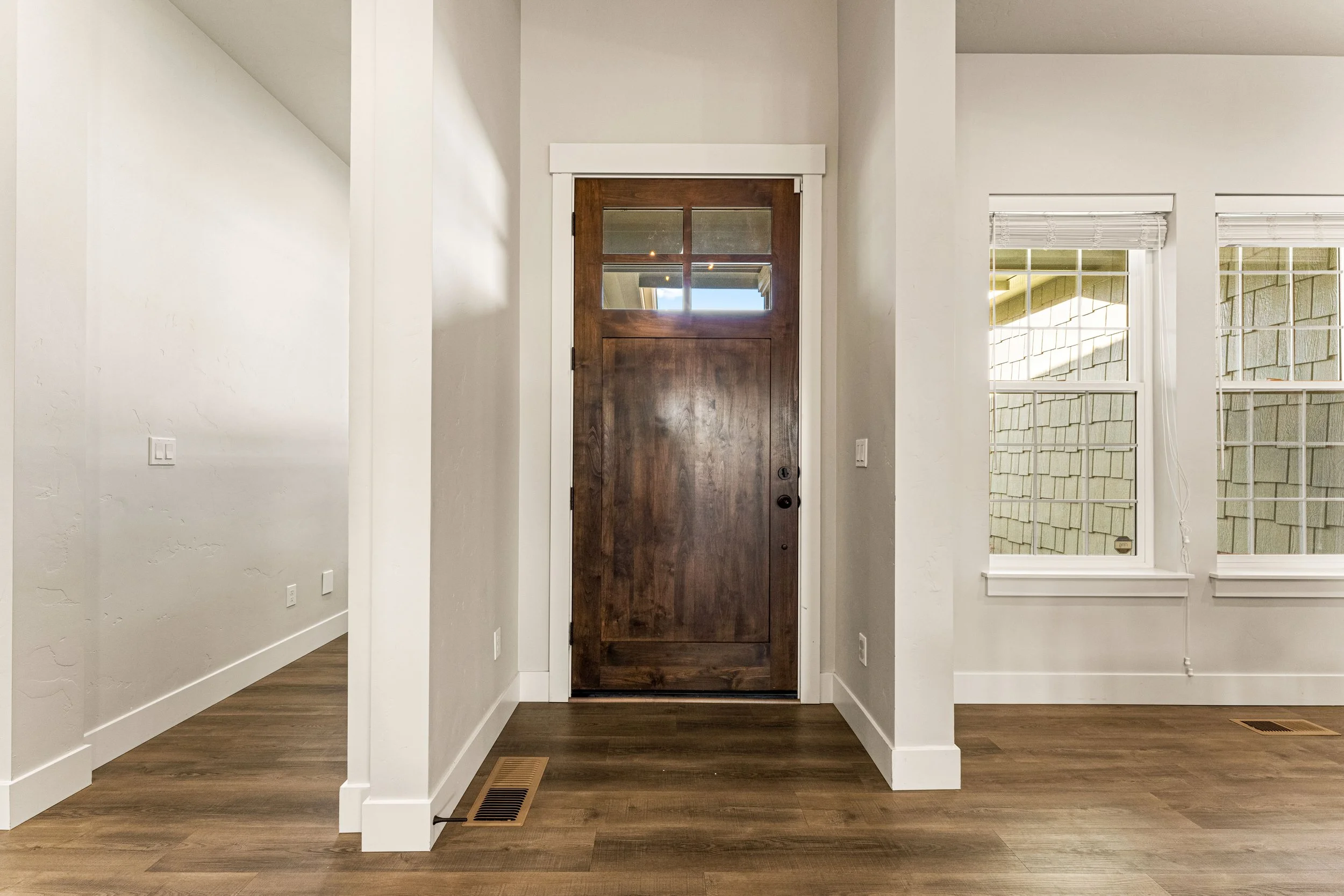 3117 E Brace Ct-10.jpg