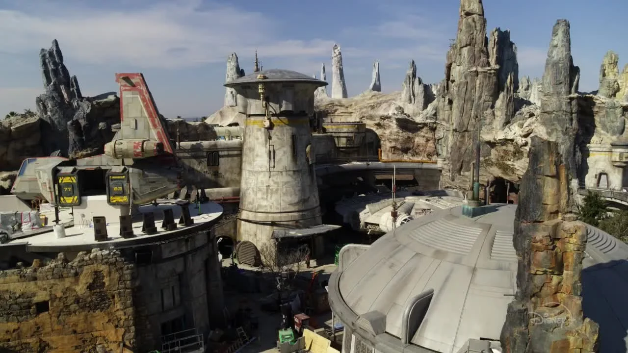 11 Fascinating Documentaries About Theme Parks Uncover the Real Story