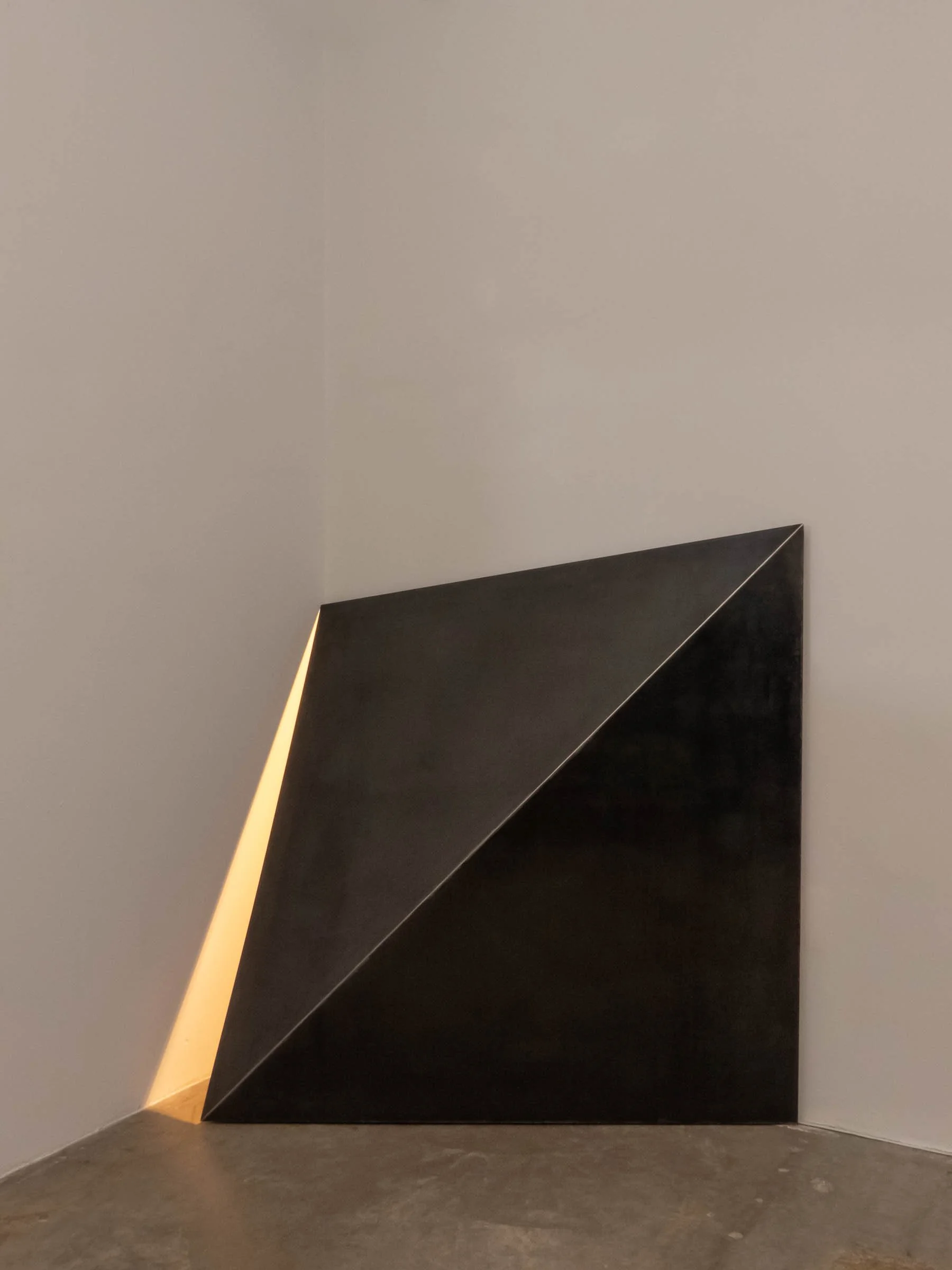 _Hisa Ota Origami Cave 1 1010947.jpg