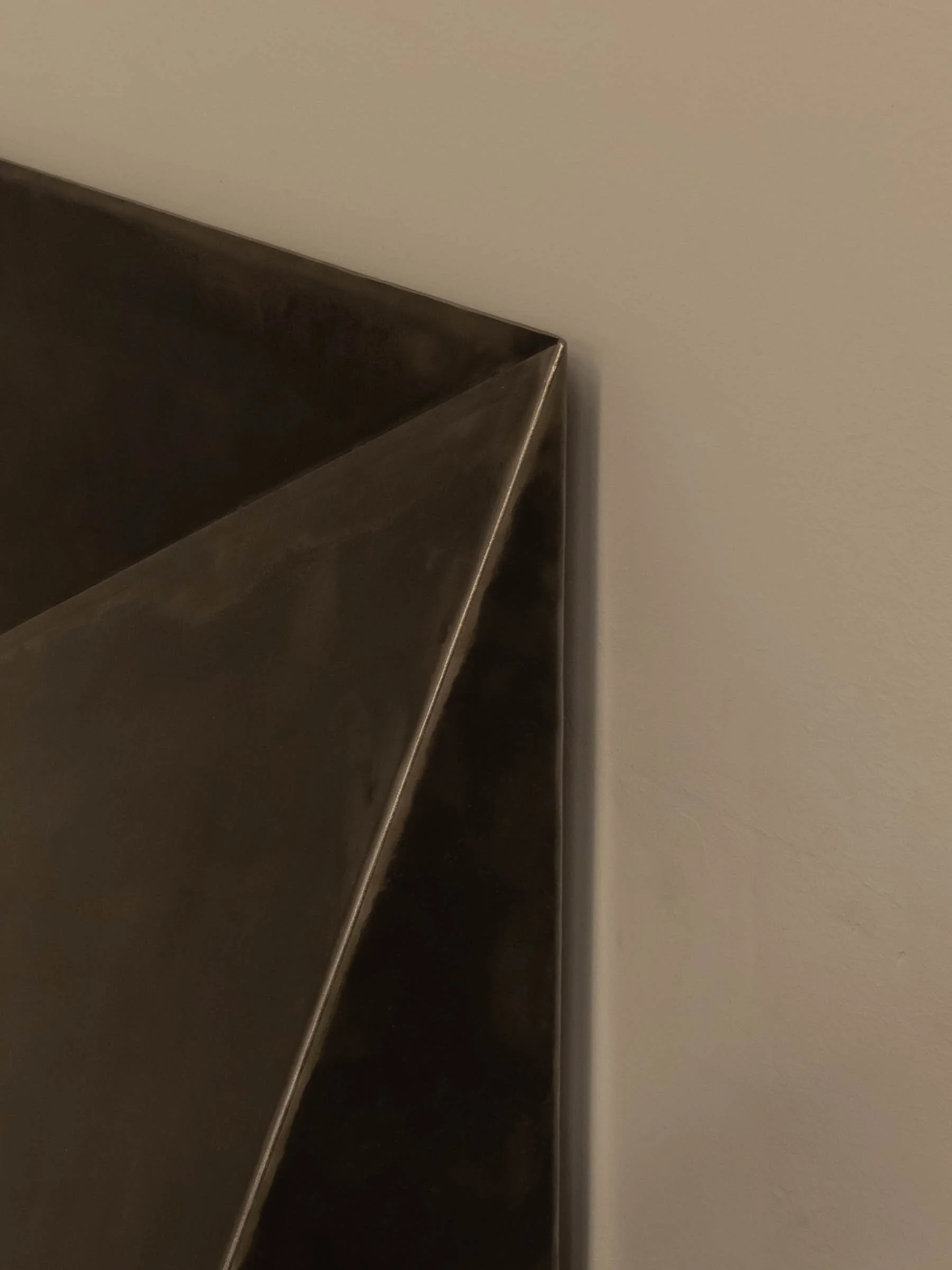 _Hisa Ota Origami Lapel 4 1020272.jpg