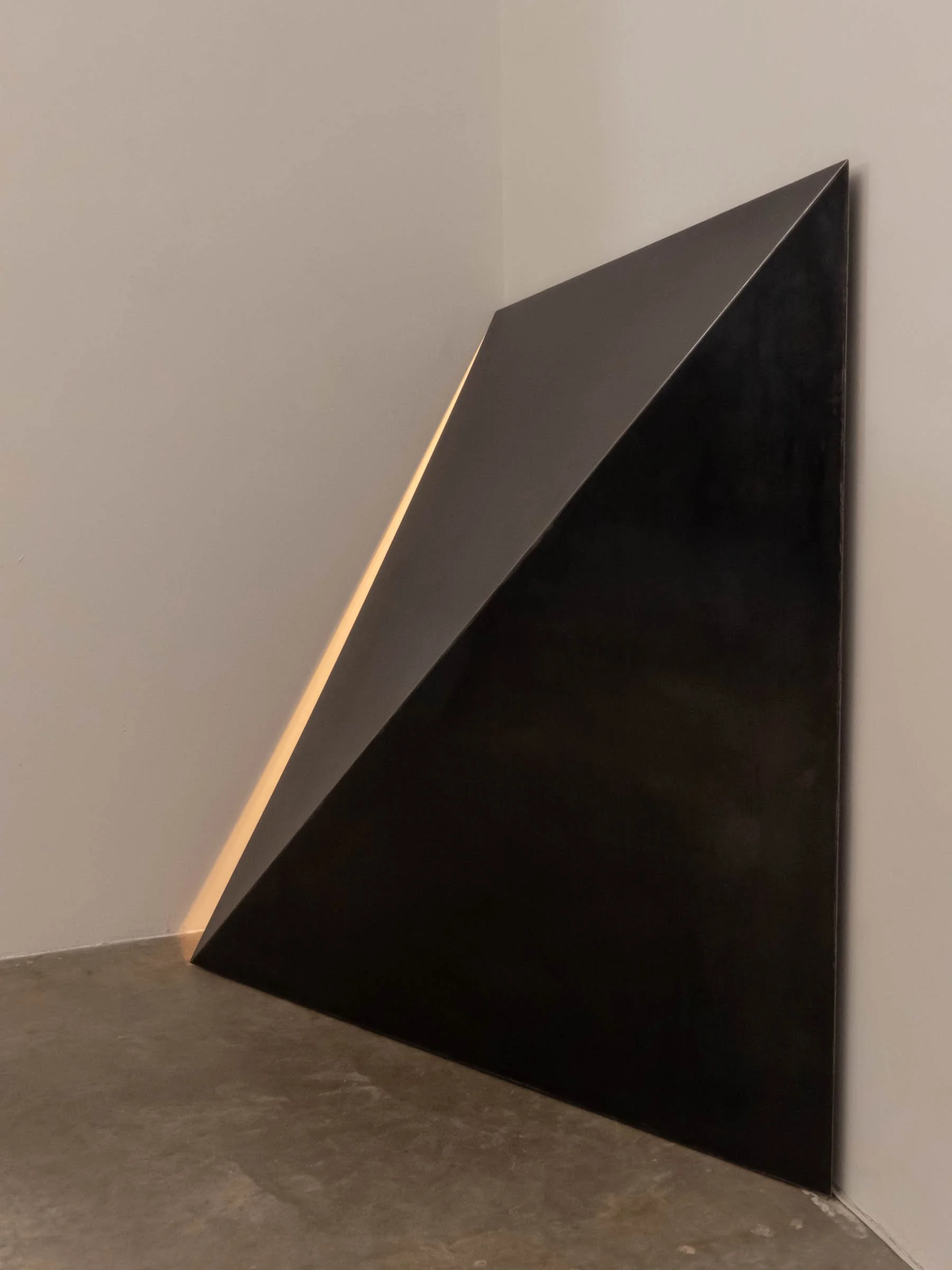 _Hisa Ota Origami Cave 2 1010957.jpg