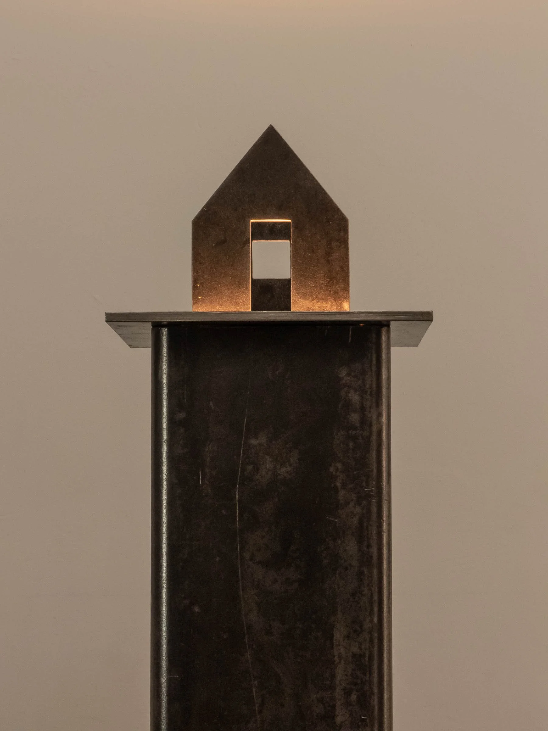 _Hisa Ota Light House Pedestal House 3 1010438.jpg