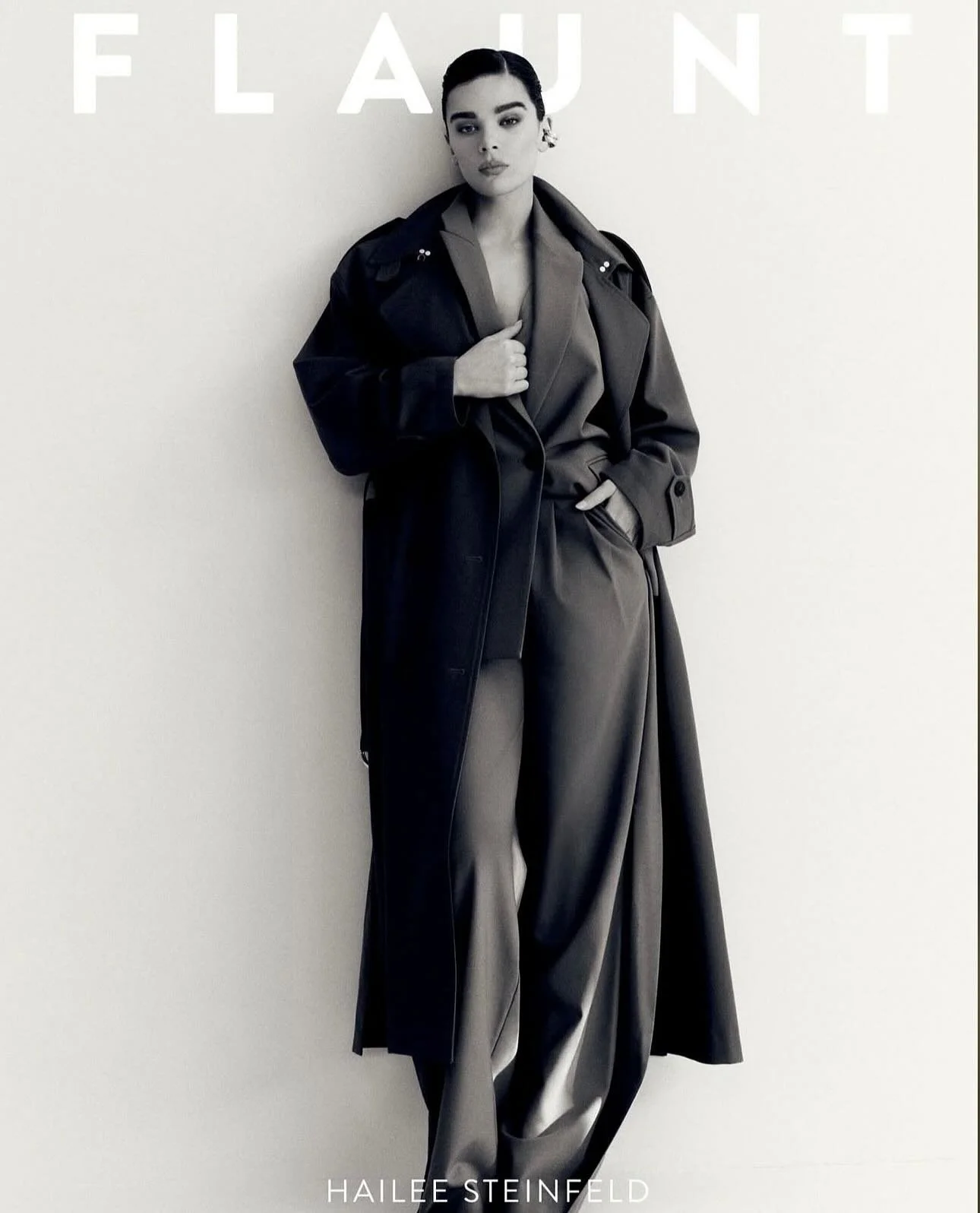 @haileesteinfeld shot by @sumustecaplioglu for @flauntmagazine 

Credits: 
Photographed by@sumustecaplioglu
Styled by @annakatsanis at@walterschupfermanagement
Written by @emmaturetsky
Hair: @braydon_nelson at@thewallgroup
Makeup: @cgonzalezbeauty@af